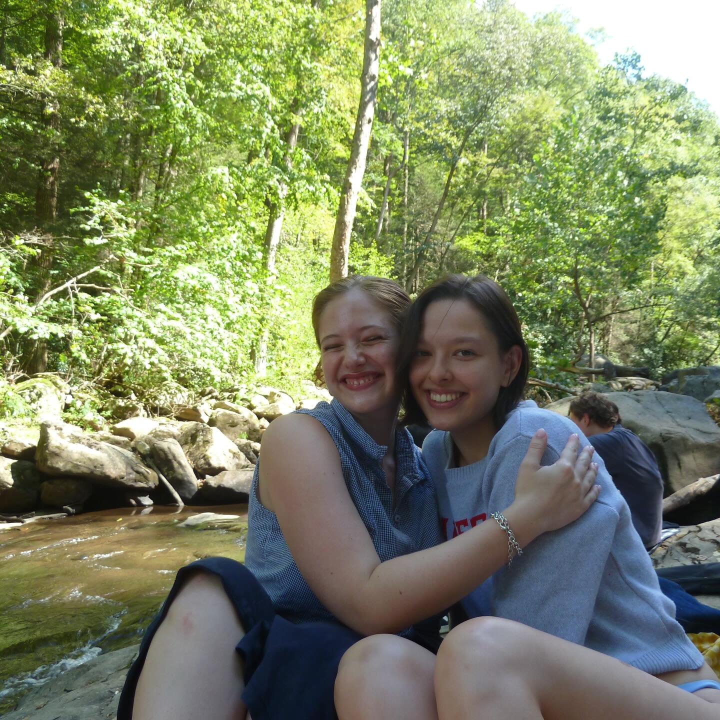 &amp; the beautiful things that surround her