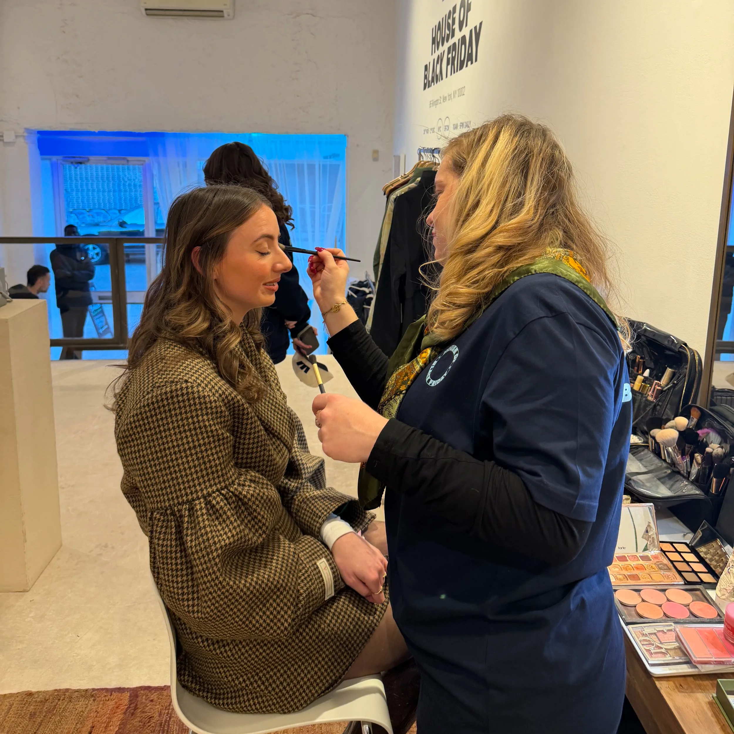 11+Deisgner+getting+makeup.png
