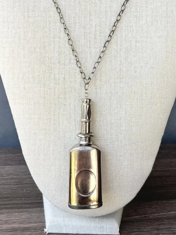 1897 oil can necklace