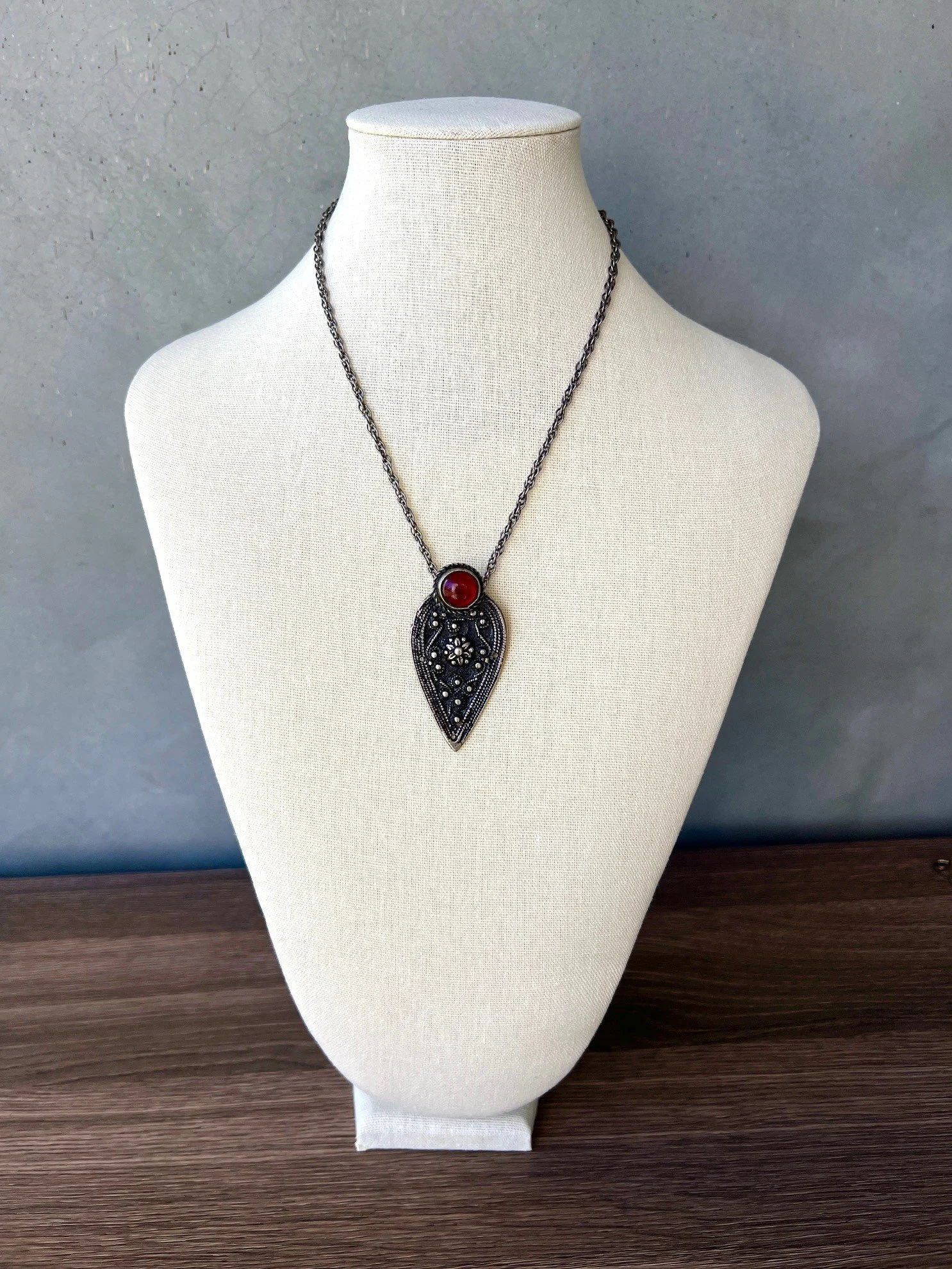 vintage carnelian silver buckle necklace