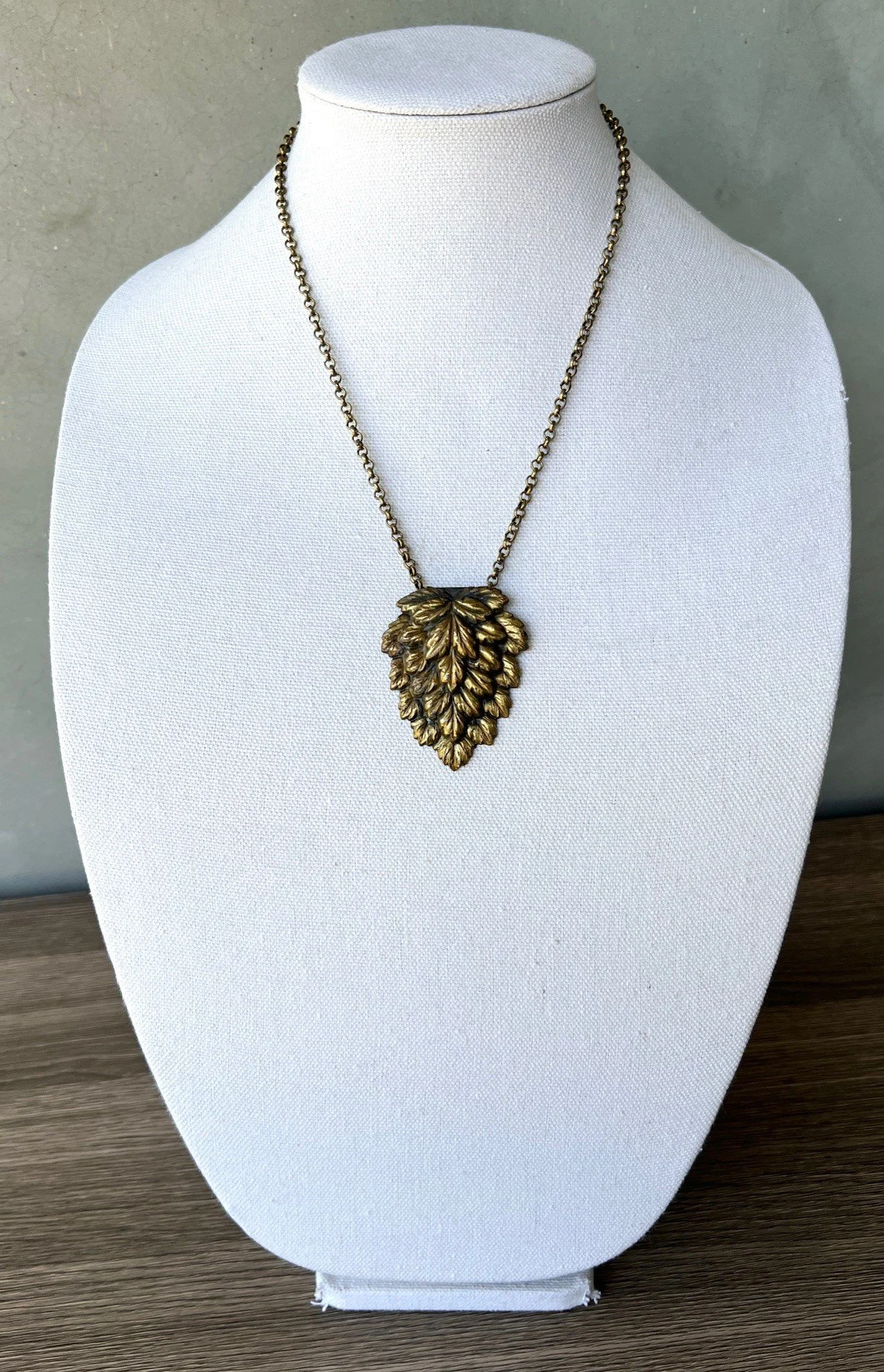 grape leaves brass shoe clip necklace