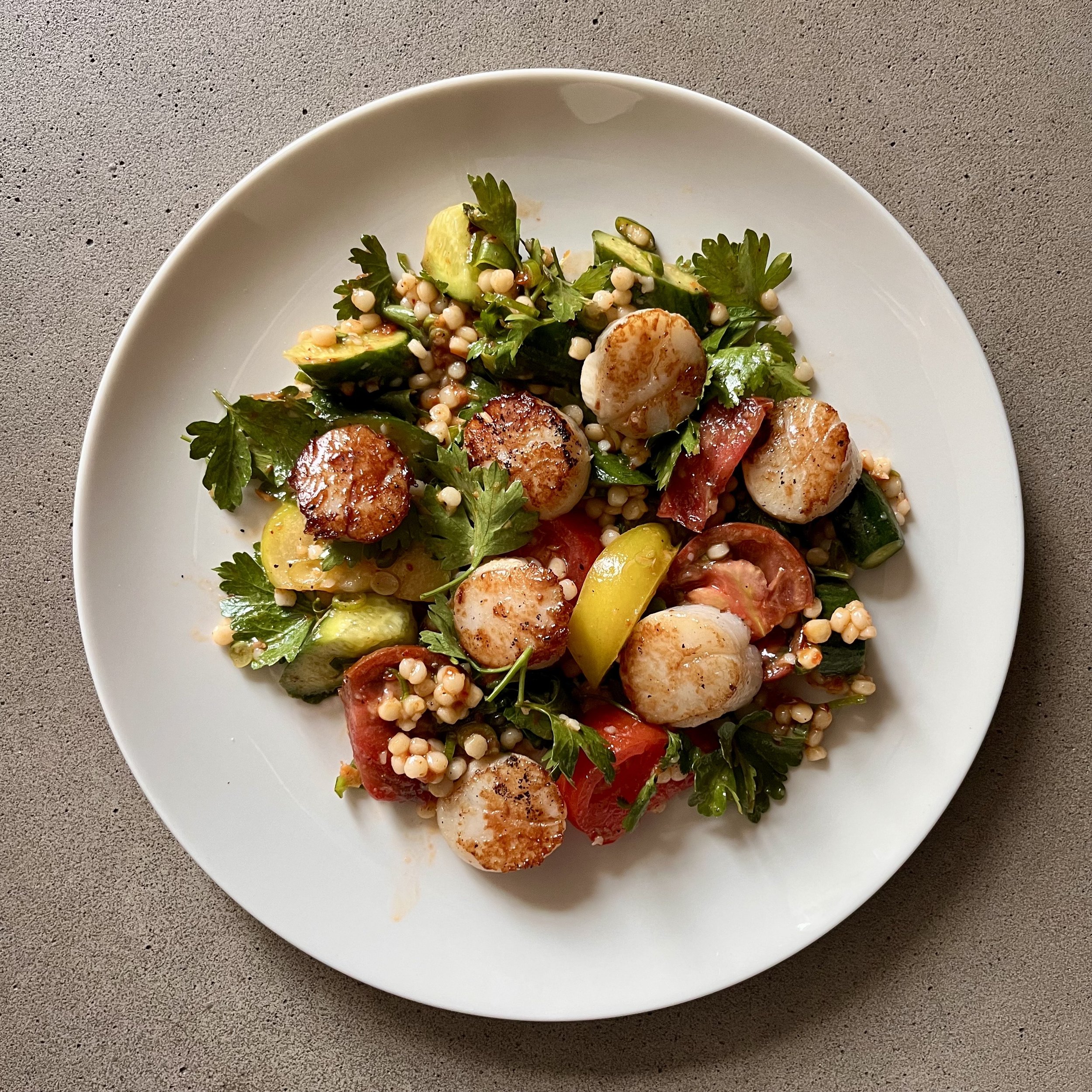 Seared Scallops with Heirloom Tomatoes, Pearl Couscous &amp; Harissa Vinaigrette