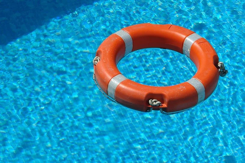 5 Reasons You Should Have a Local Professional Install Your Pool Safety Measures