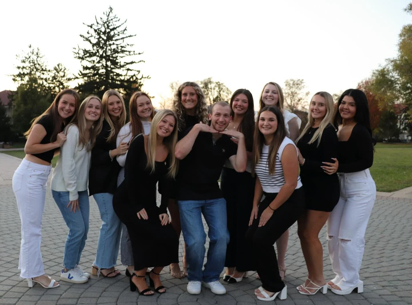 ✨JMU Dance Marathon&rsquo;s Exec 2024 Photoshoot✨

We love our team and getting to work with everyone everyday!