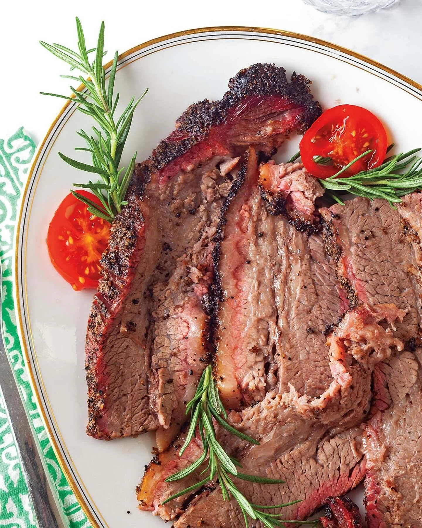 Celebrate #roshhashanah tradition with a flavor-intensifying twist. Beef Tallow tenderizes, flavors, and slow roasts brisket for a crowd. #beeftallow #auxdelicesdesbois. #jewishnewyear #jewish #highholidays #shanatova 
.
Our Beef Tallow is available 