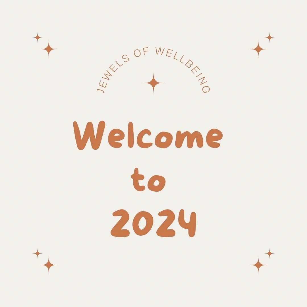 Welcome to the delightful energy of 2024 🙌🏼 

After a year of healing in 2023, Jules is back for 2024! 

Stay tuned here to see availability for sessions with Jules, pilates class times she&rsquo;s teaching each week and a whole lot of sharing abou