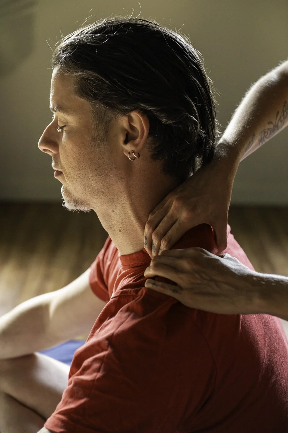 neck massage and trapezius release in Thai massage in Wilmington, DE