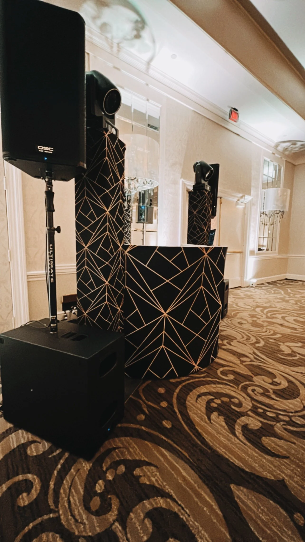 Black and Gold Setup.jpg