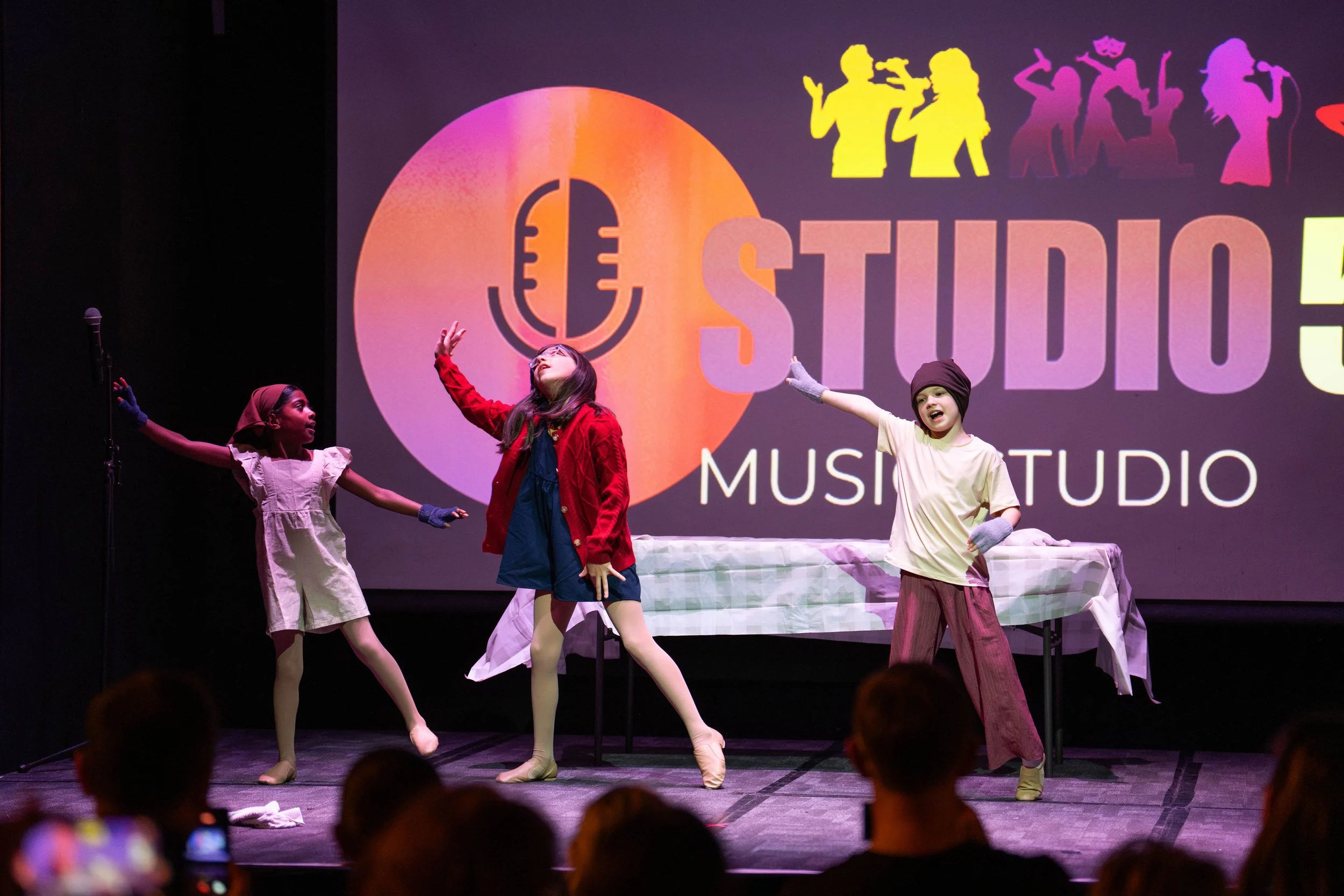 Studio5EndofYearConcert--81.jpg