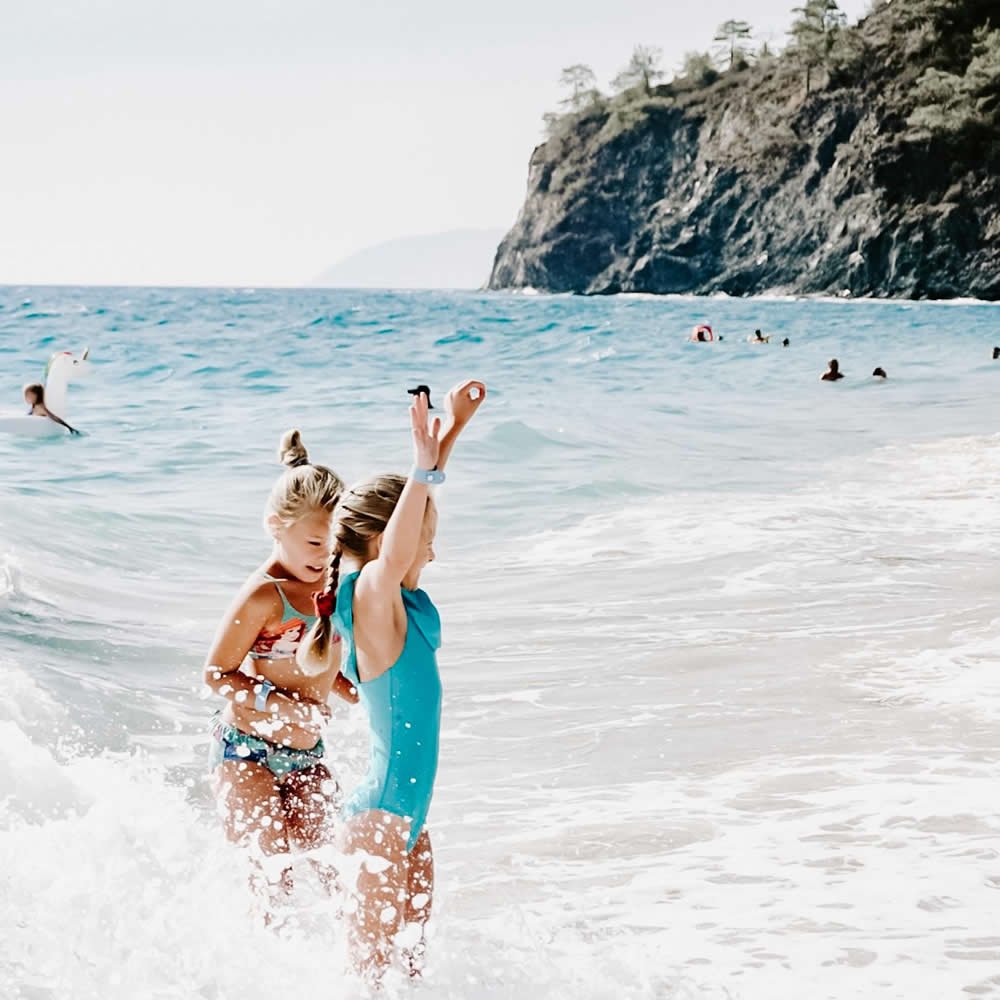 blog-girls-surf.jpg