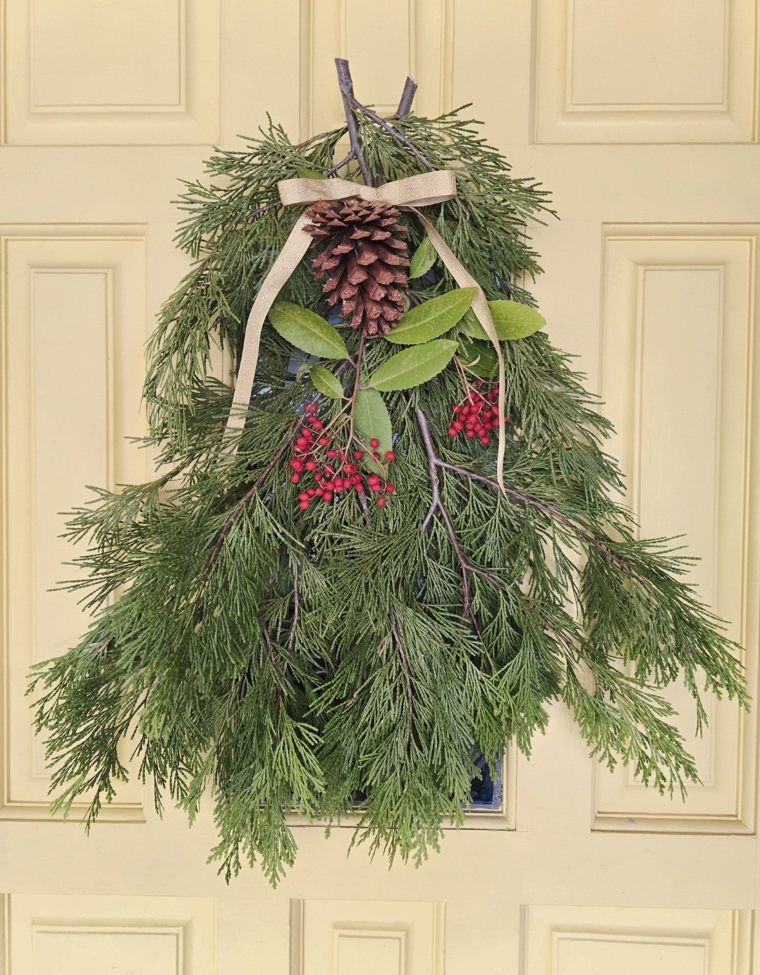 Christmas Swag 1.jpg