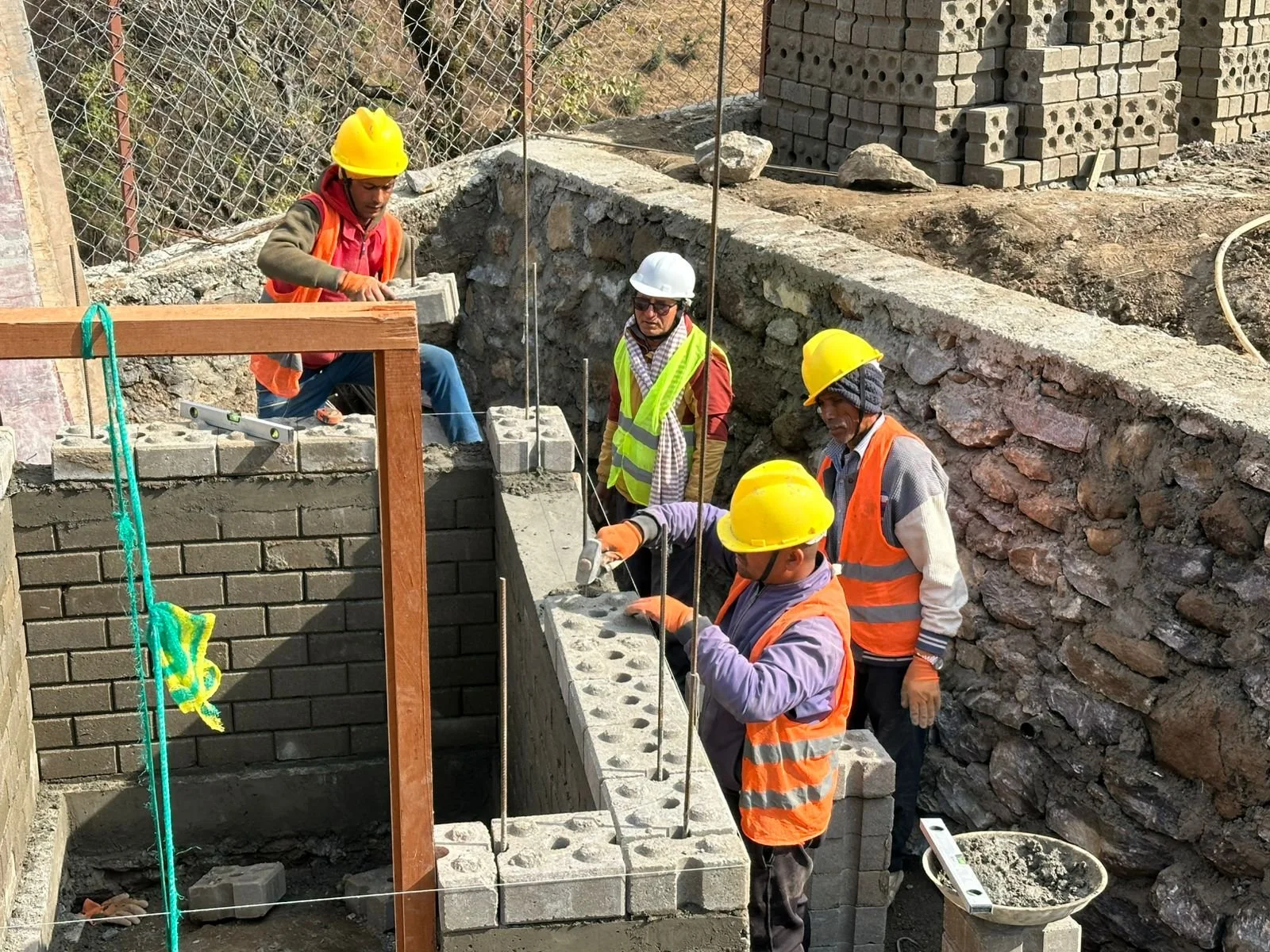 Masons - external toilet construction 2.jpg