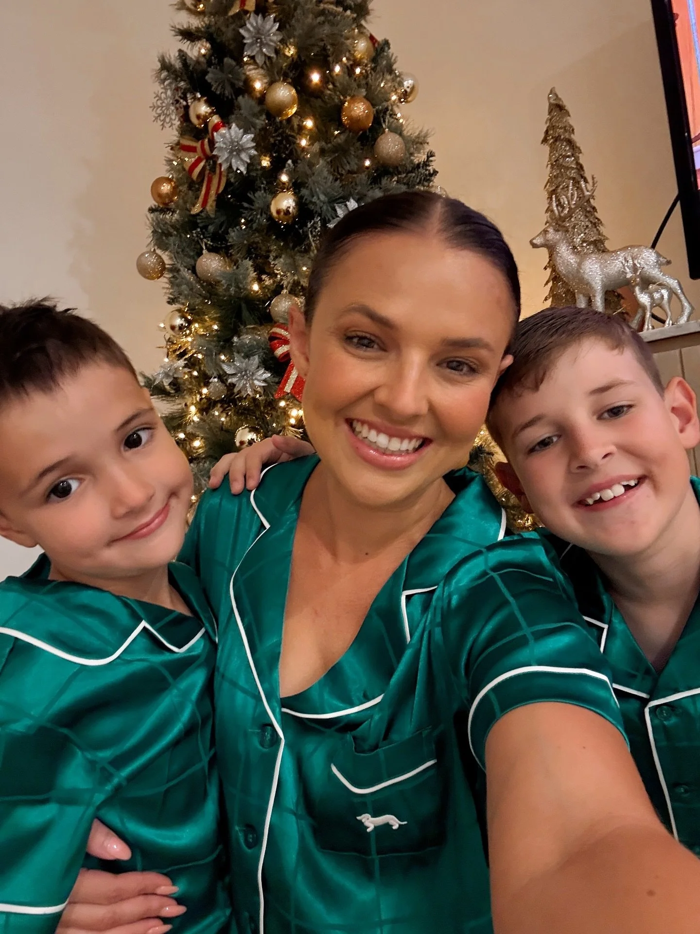 Merry Christmas Eve from my family to yours ❤️🎄