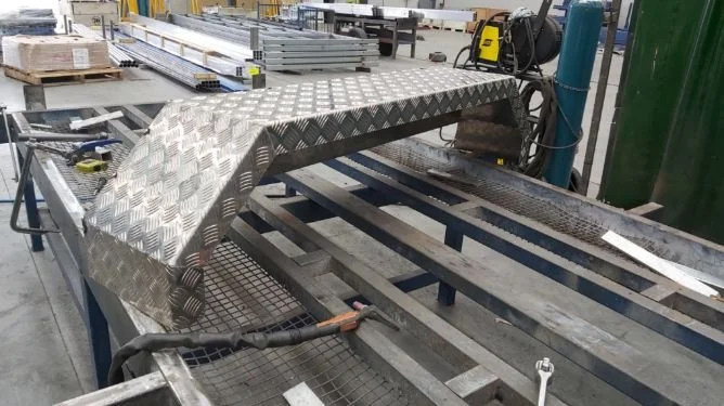 Aluminium wheel arch to suit tandem caravan