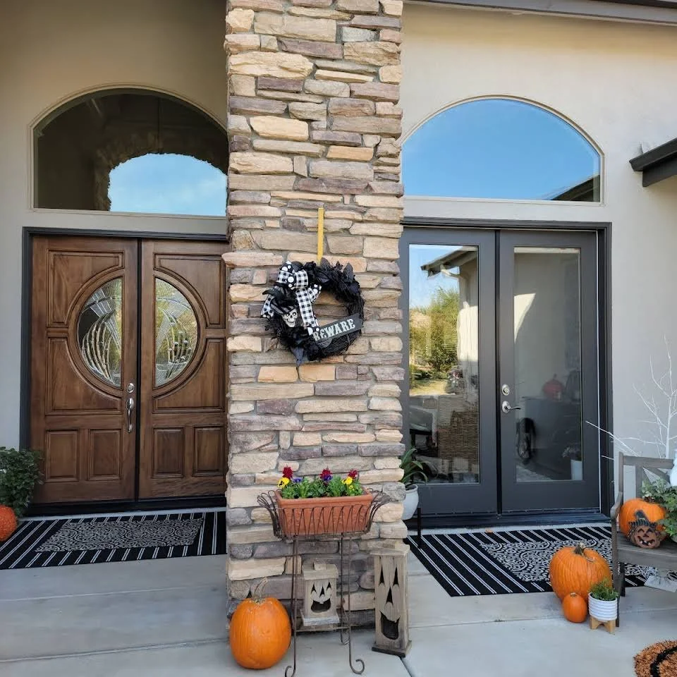 window-cleaning-service-fresno-front-house.jpg.jpg