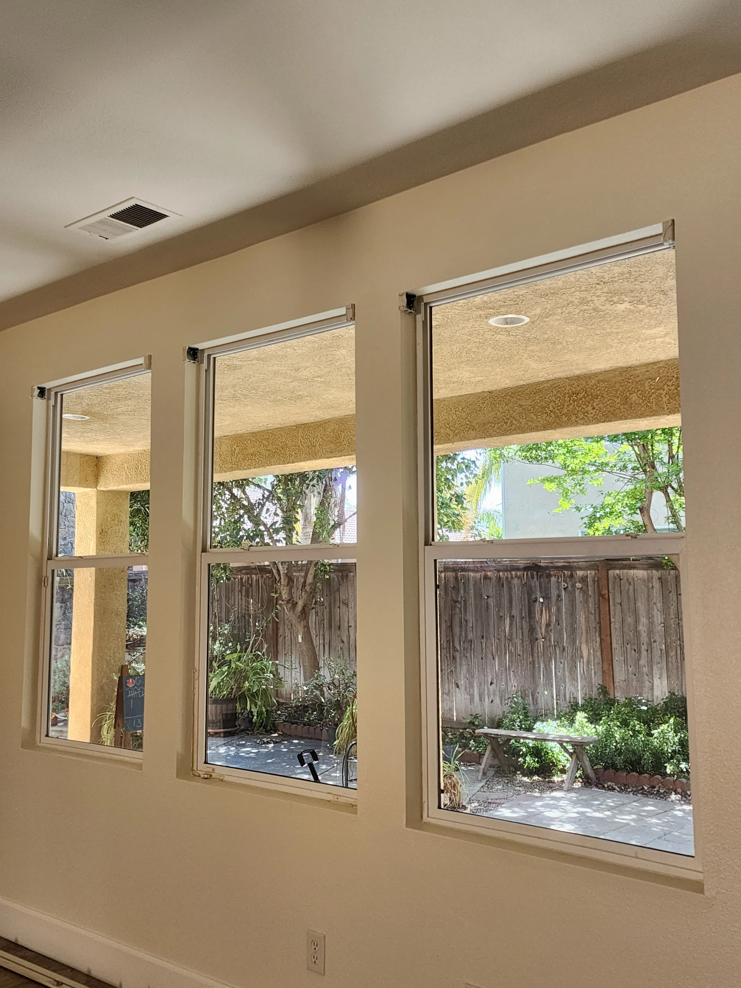 streak-free-window-cleaning-results-clovis.jpg.jpg