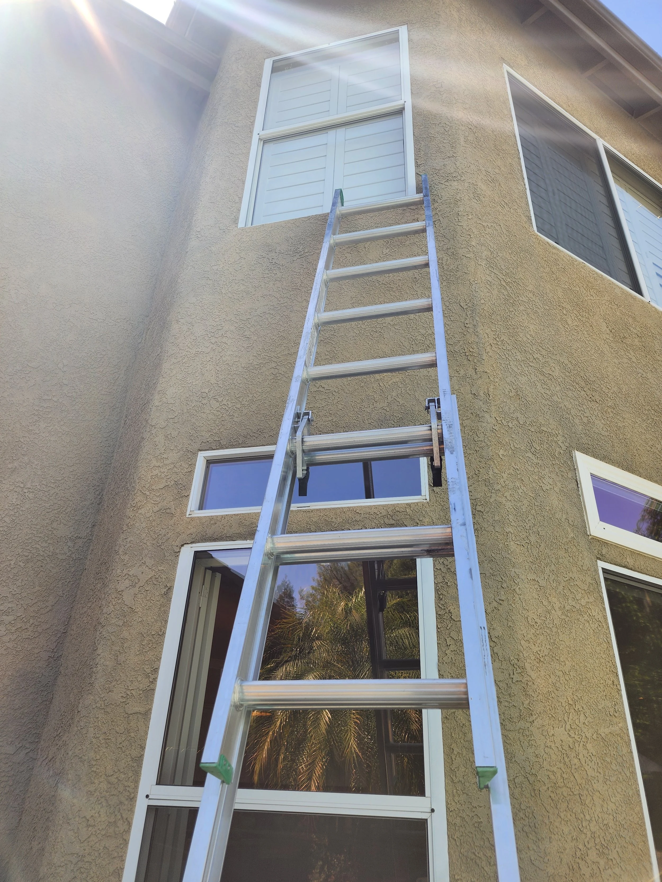 residential-window-cleaning-fresno-before-after.jp.jpg
