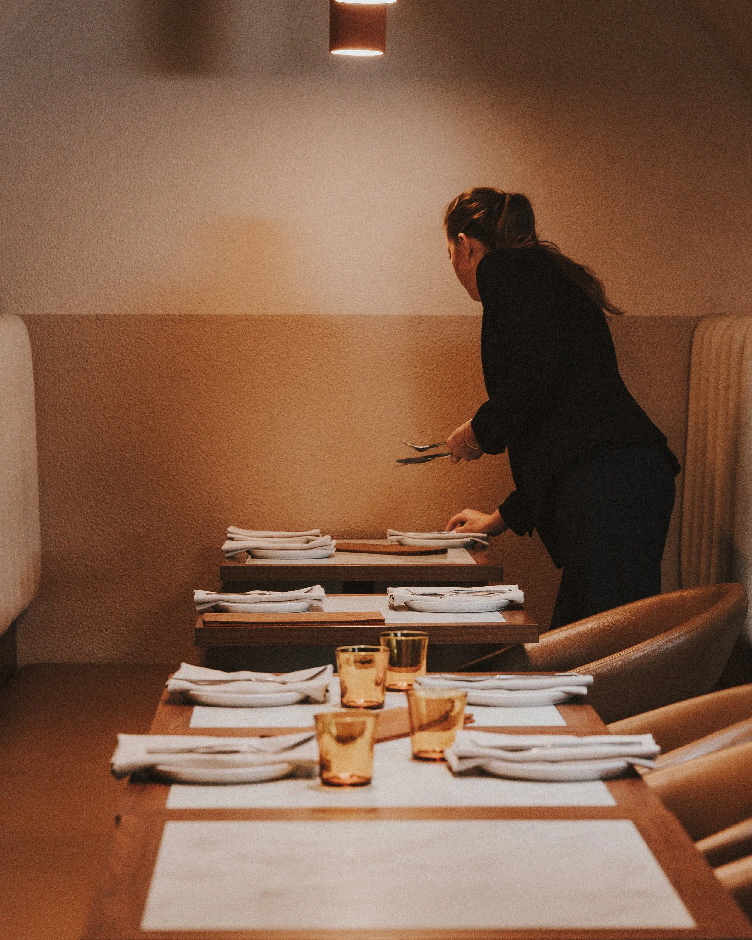Relaxed dining and wine experience in Melbourne