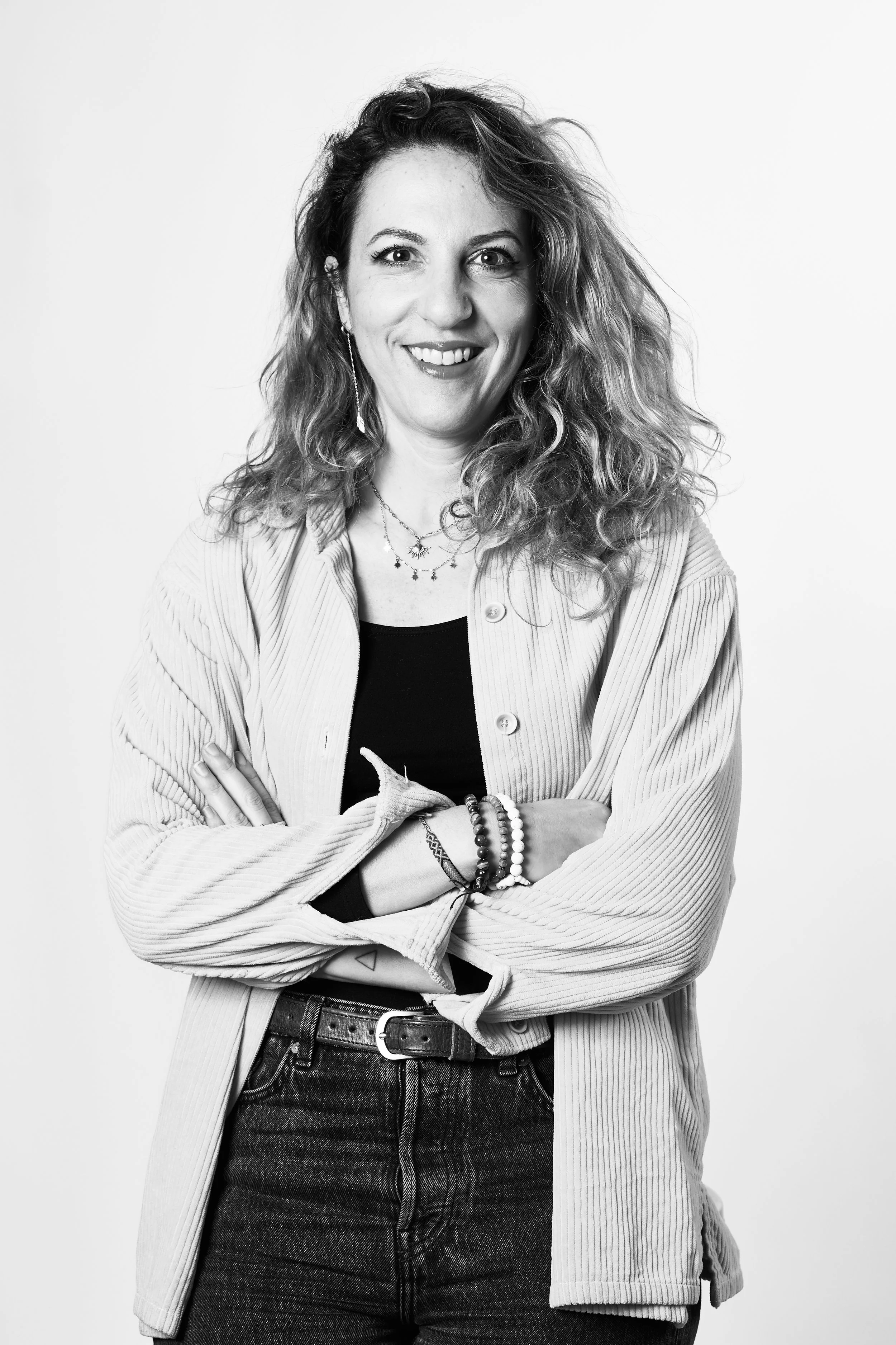 SERVANT RONY Alexandra_PRINTDentsu_108290 1 OFFICIELLE.jpg