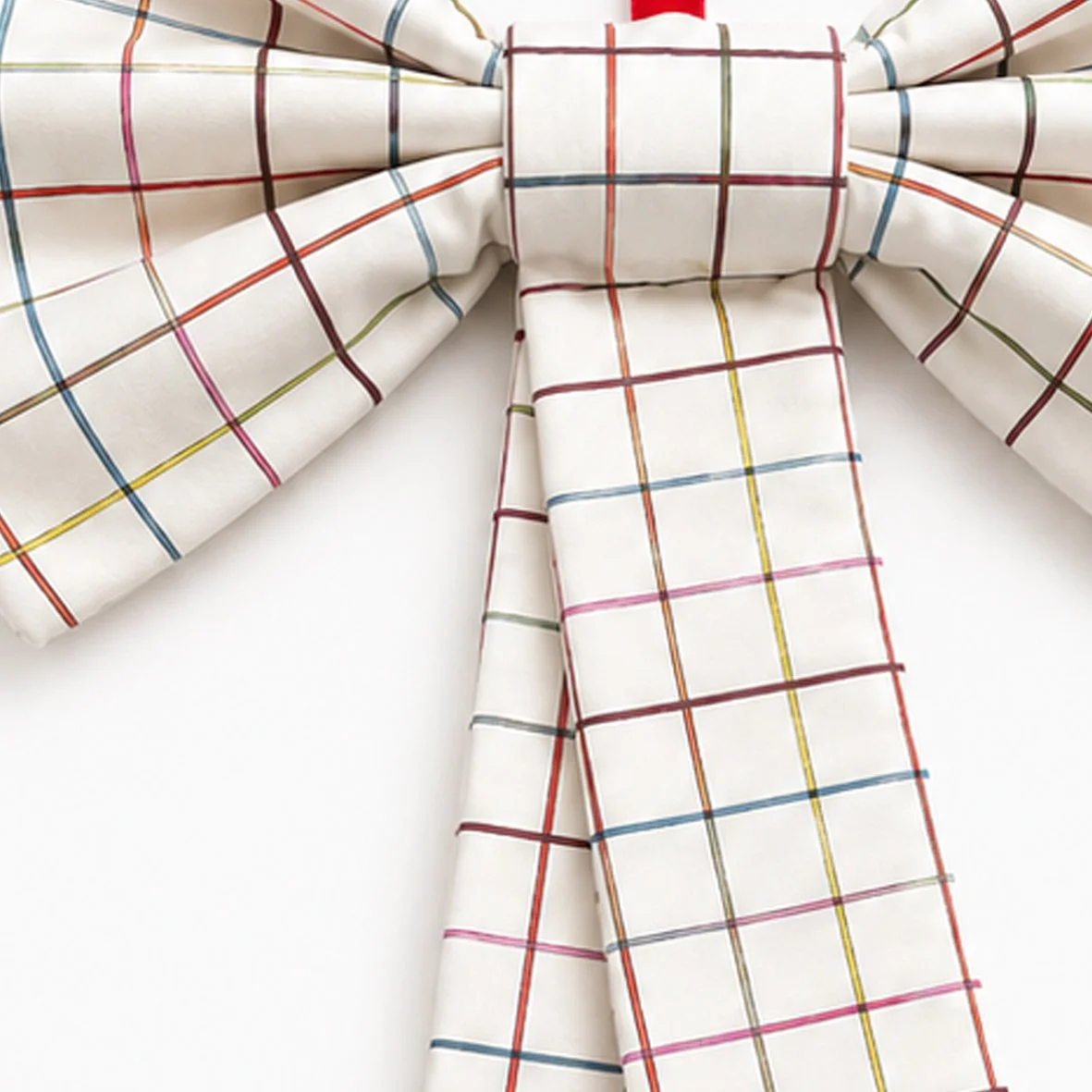 studio shot horse rug check bow3.jpg