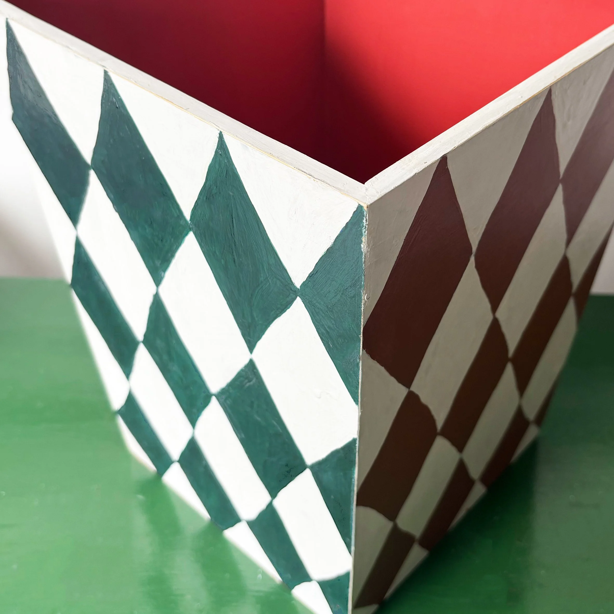 HARLEQUIN BIN 7.jpg