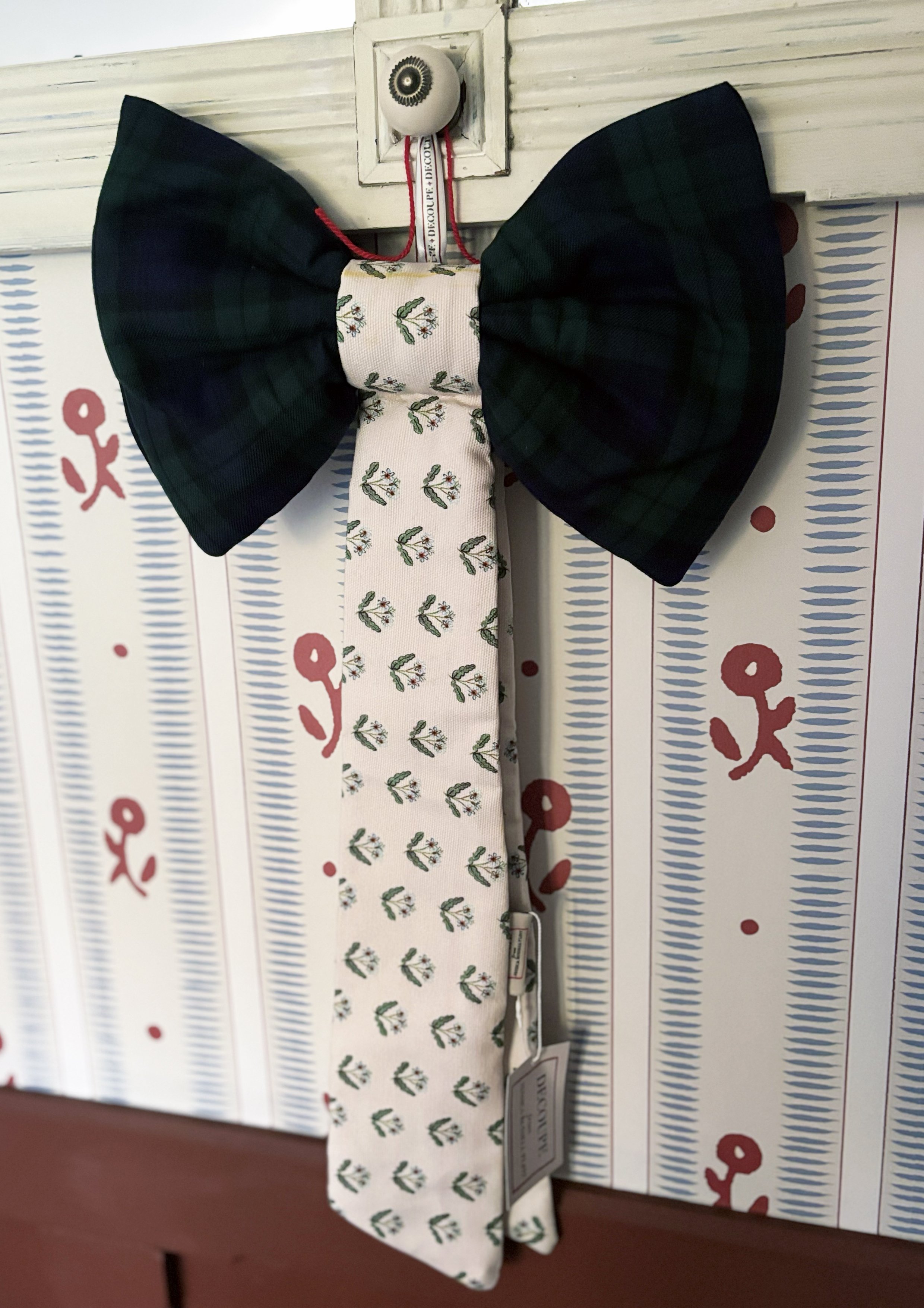 BESPOKE CHRISTMAS BOW: "Daisy Daisy & Tartan"