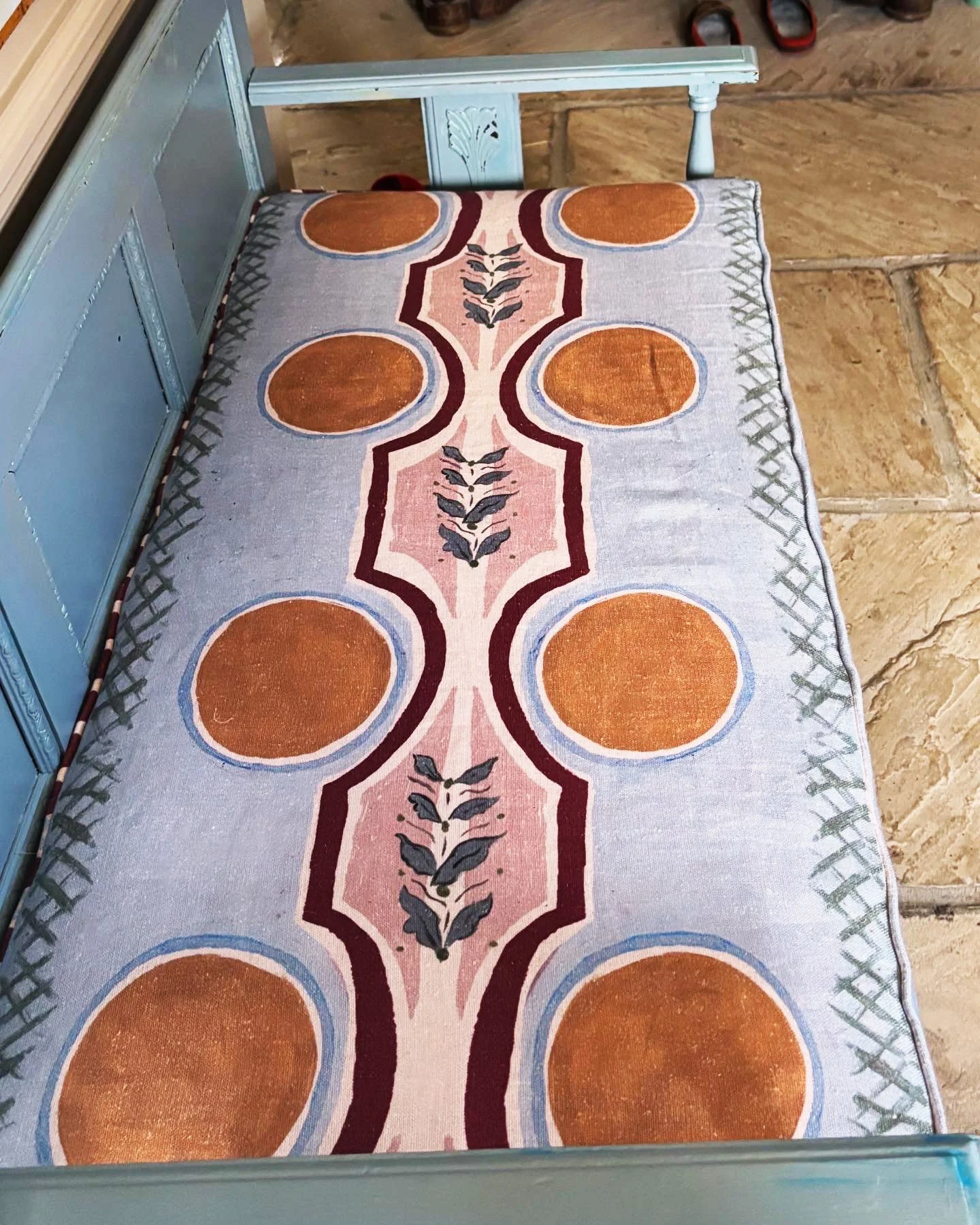 "VANESSA BORDER" FABRIC