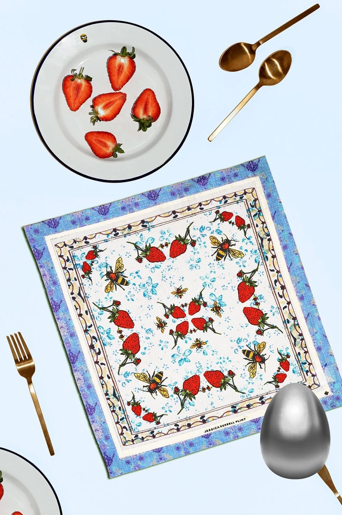 strawberry garden napkin.jpg