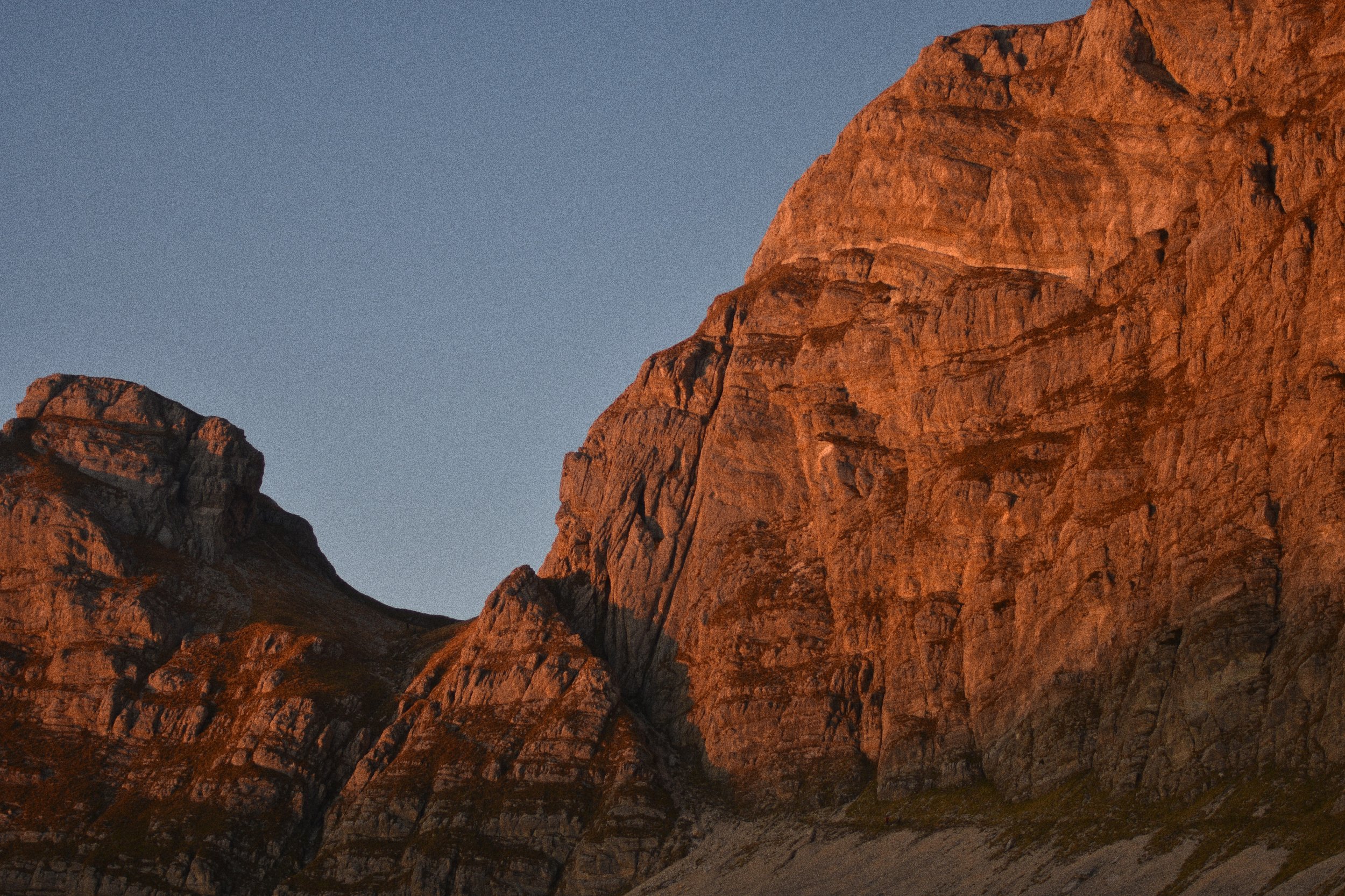 red cliffs