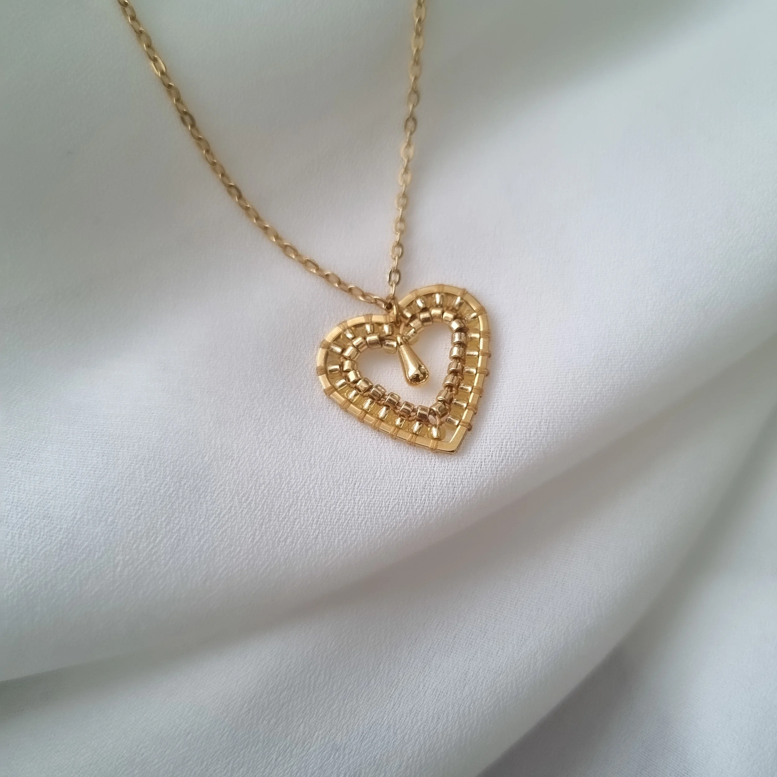 bijou cou coeur doré.jpg