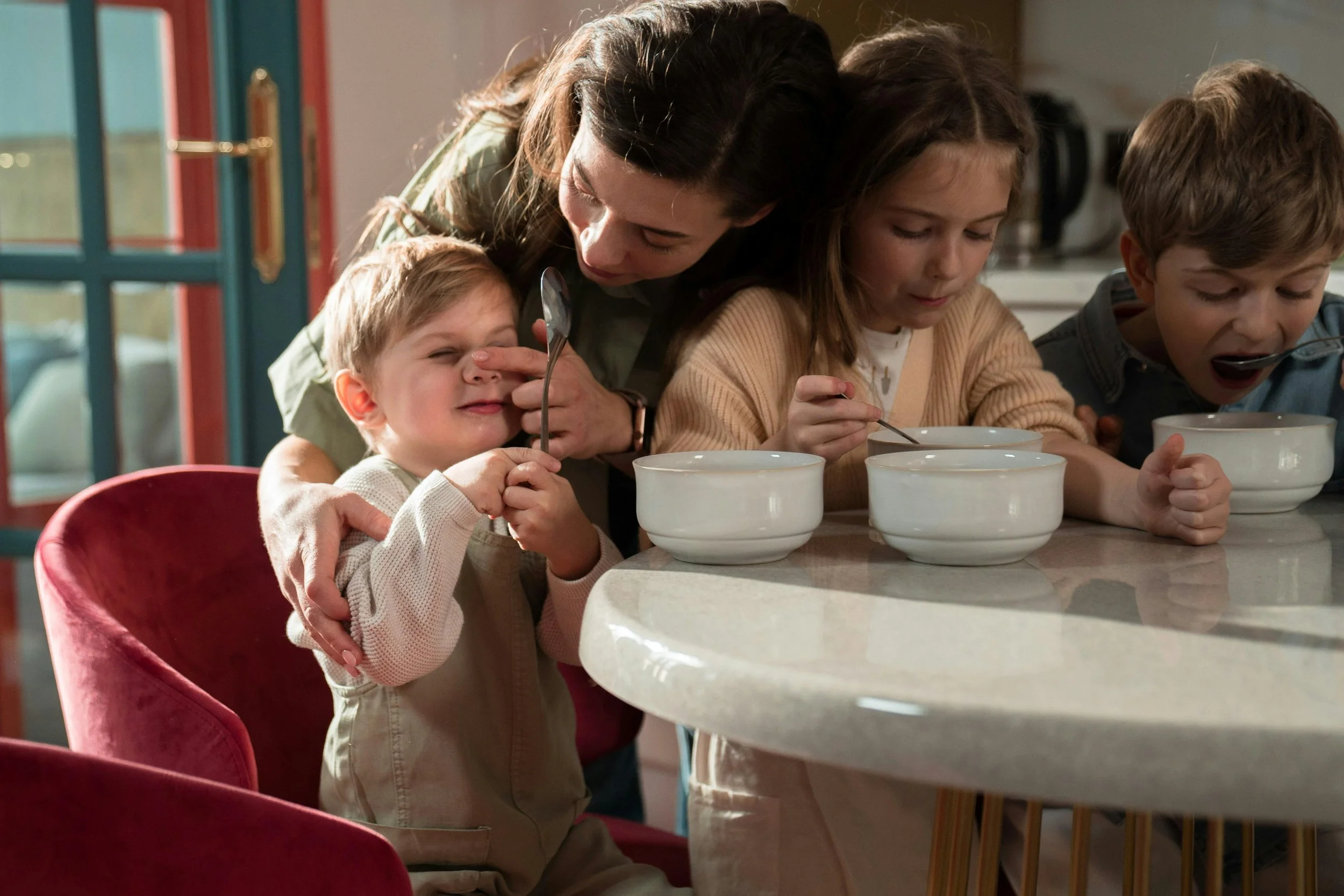 Practical Nutrition Tips for Au Pairs: Healthy Meals, Snacks &amp; Happier Kids