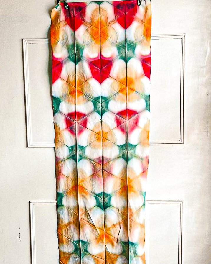 itajimeshibori_workshop_Japanese_Bristol_oxidatedesign_contemporarycraft_textileart_contemporaryart_culturalexchange-01.jpg