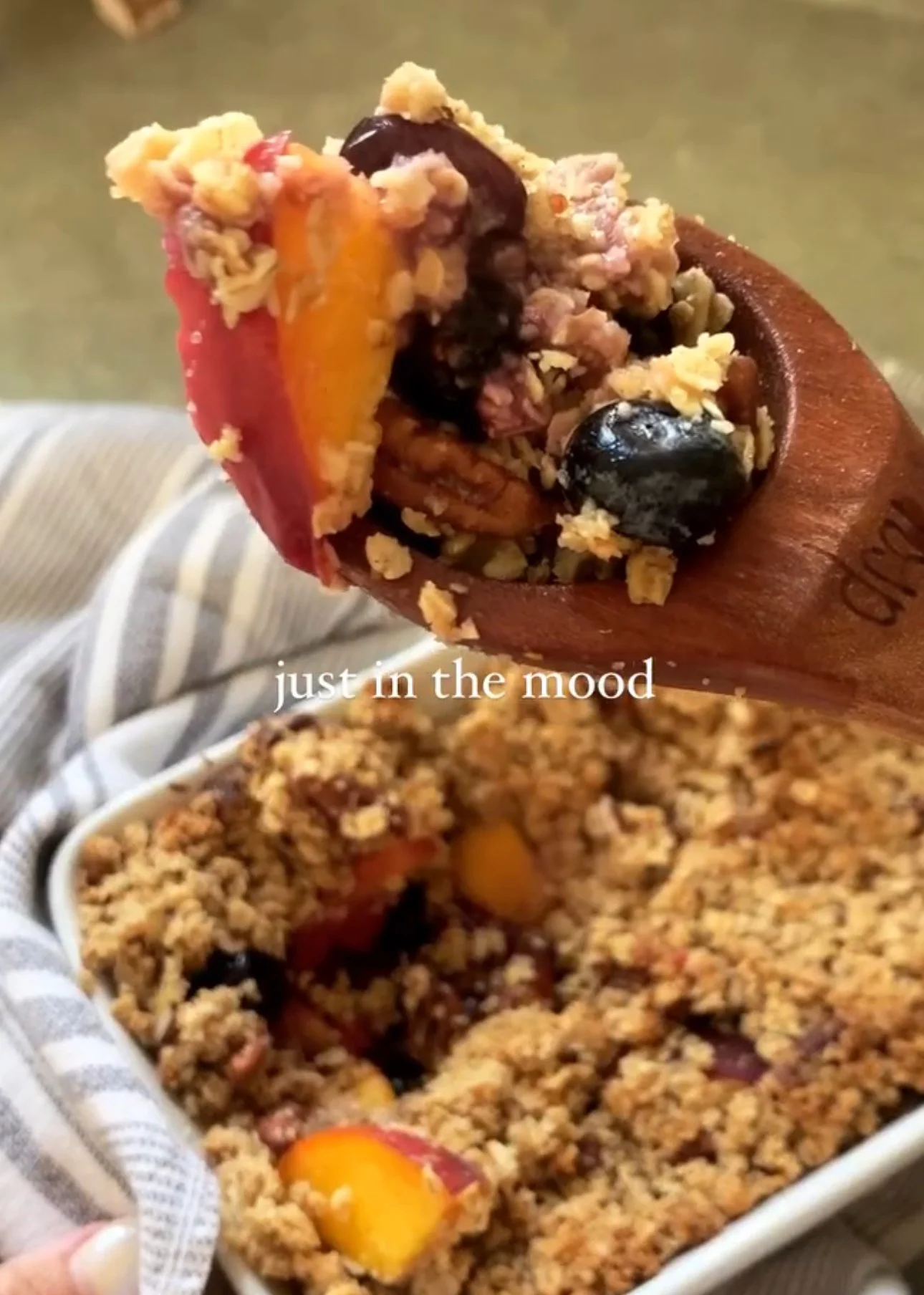 Berry Crisp and Yogurt 