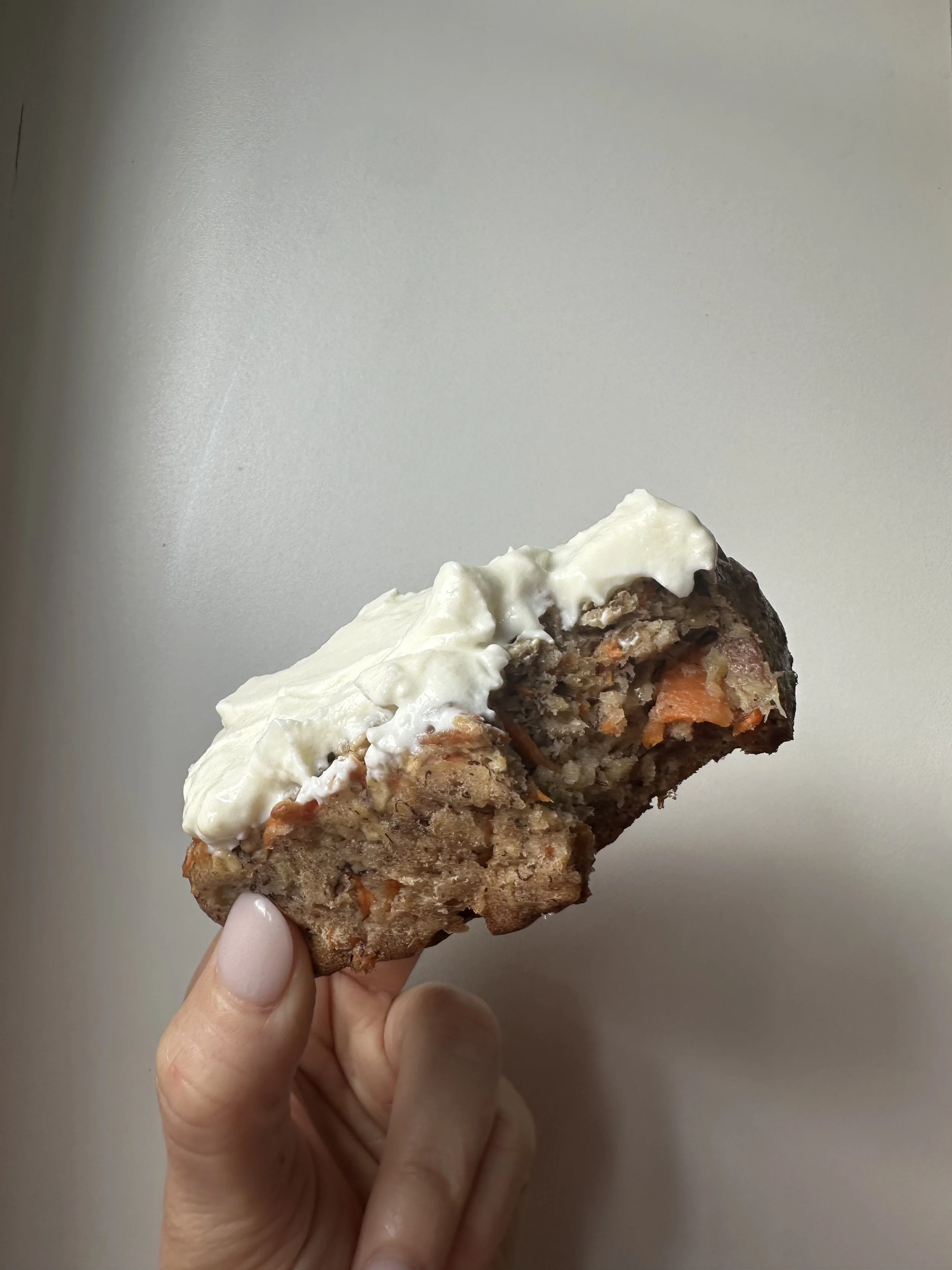 Breakfast Banana Carrot Cakes 