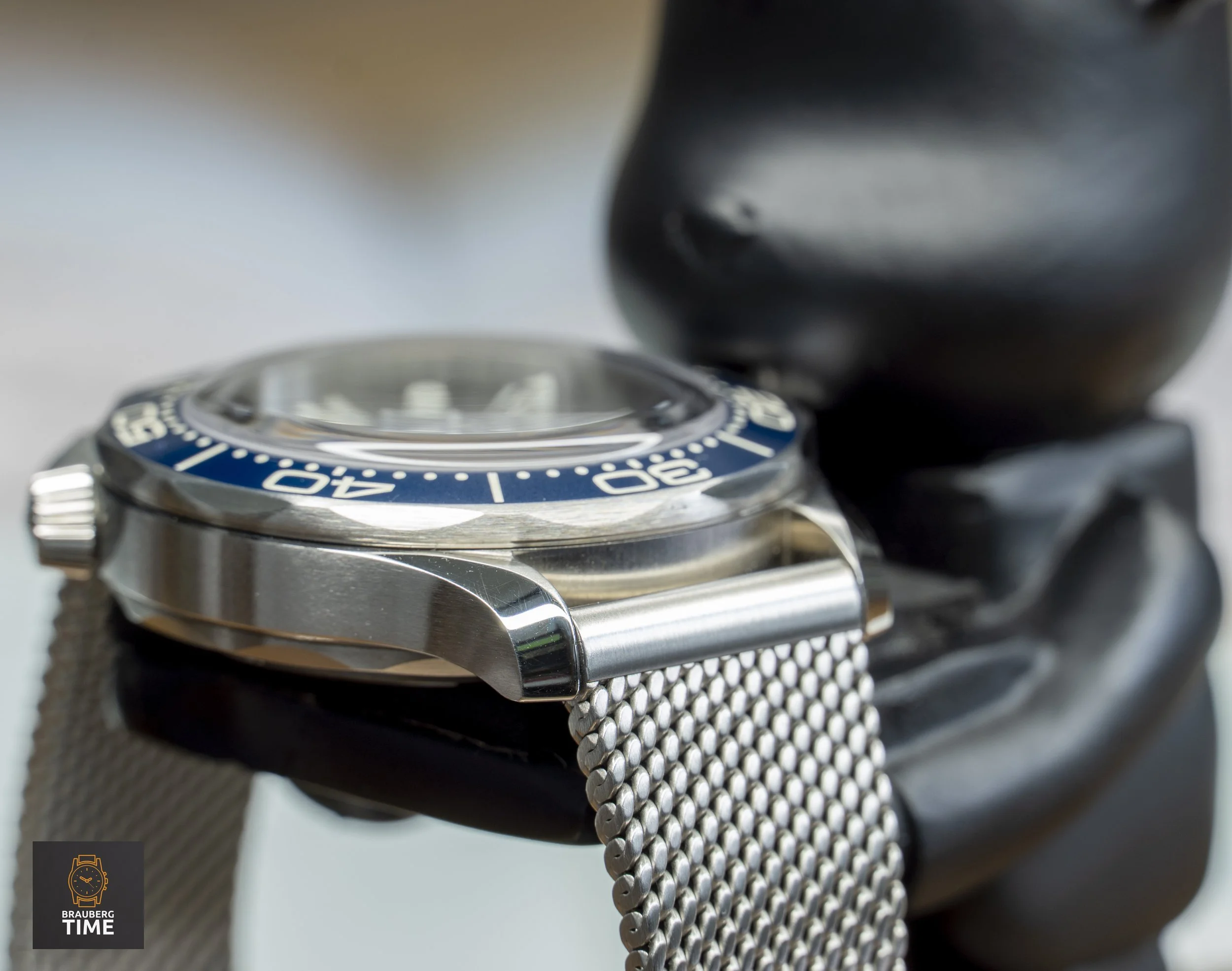 Omega Seamaster James Bond 60th Ann 2025-039.jpg