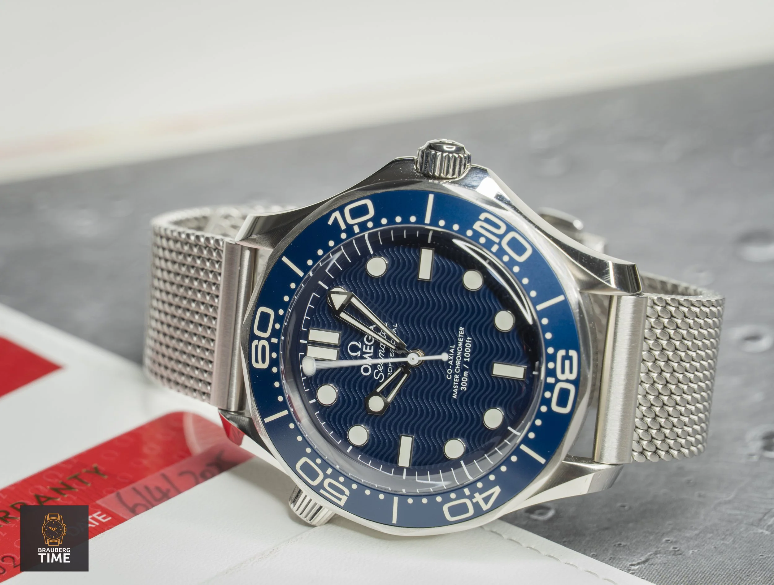 Omega Seamaster James Bond 60th Ann 2025-006.jpg