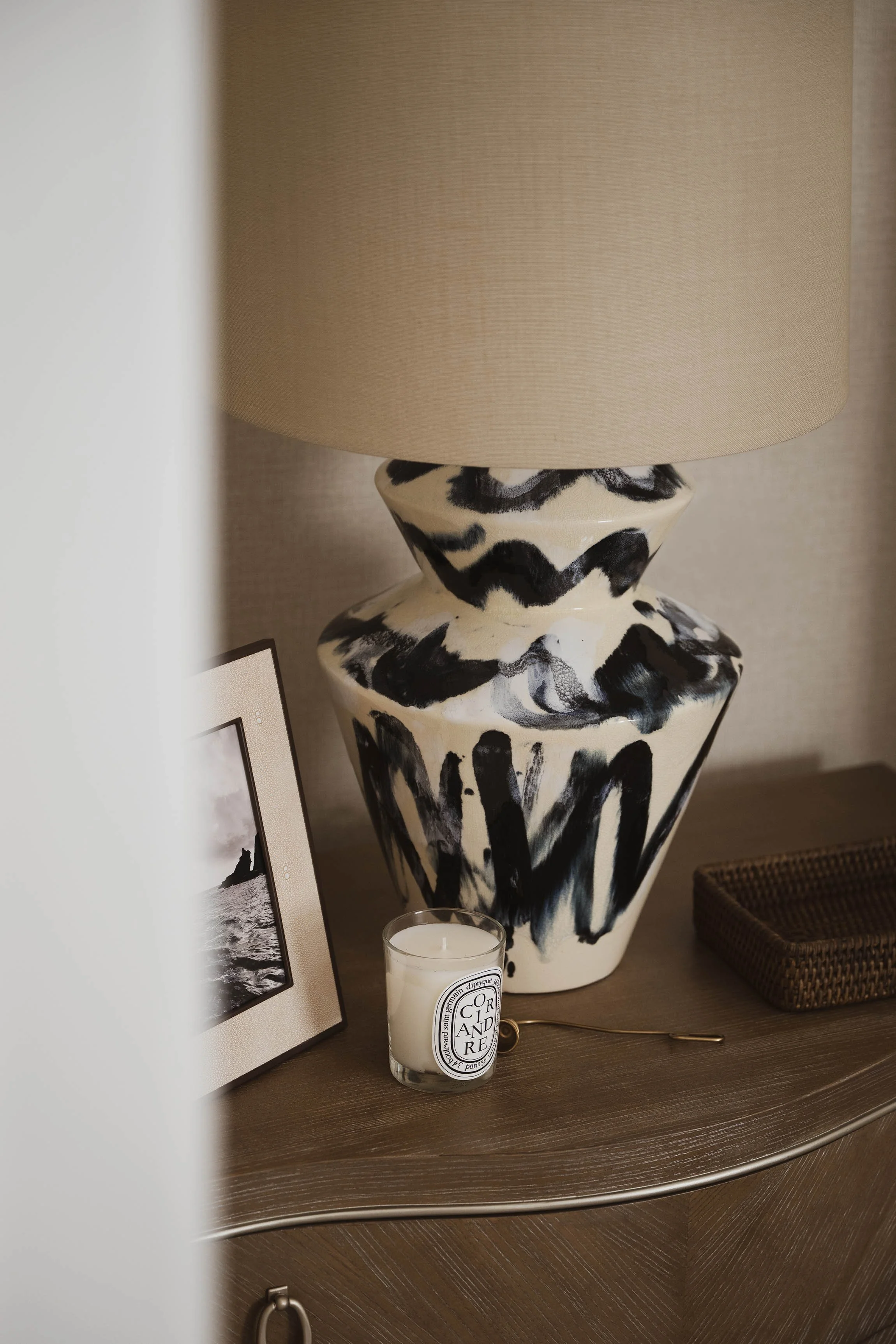 joanne-quinn-interiors-woking-surrey-master-bedroom-W017.jpg