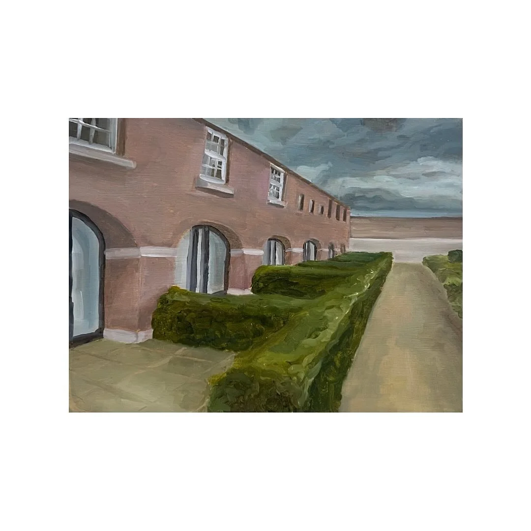 “Colonnade”
Oil on wood panel
15 x 20cm
As you may have seen all over my story for the past week, I was part of a group exhibition entitled “21 Bridges To The Sea” @clancy_quay_studio as part of the @superprojects_ programme.