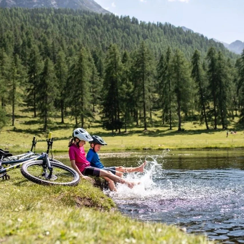 Meet the 2022 Kids’ Bikewear & Equipment Collection from SCOTT