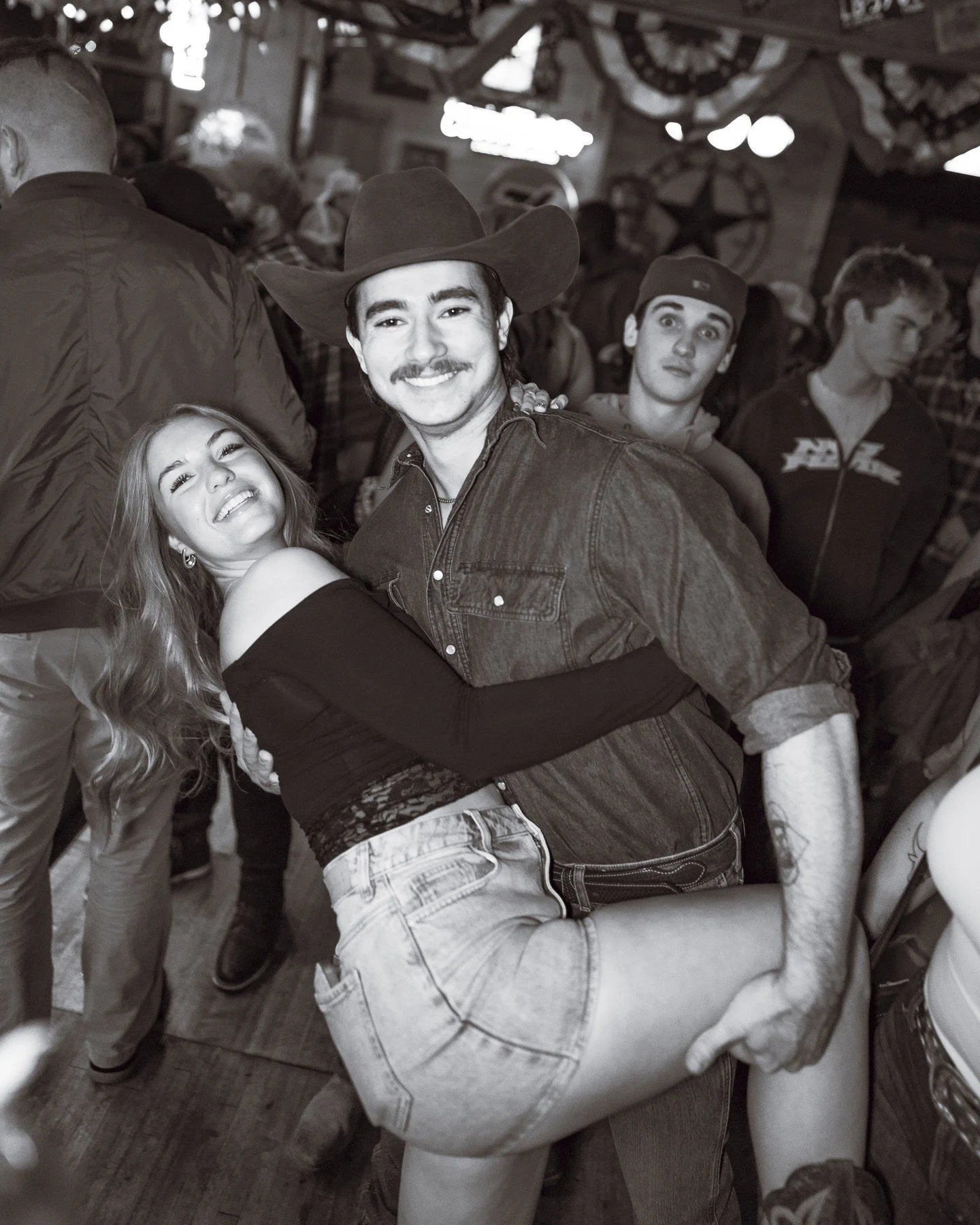 Another weekend gone, but the memories are still hangin&rsquo; on 🤠💃 ⁠
⁠
Thanks for keeping the dance floor busy, the boots dusty, and the good times rollin&rsquo; at Daisy&rsquo;s! See you on the next one!⁠