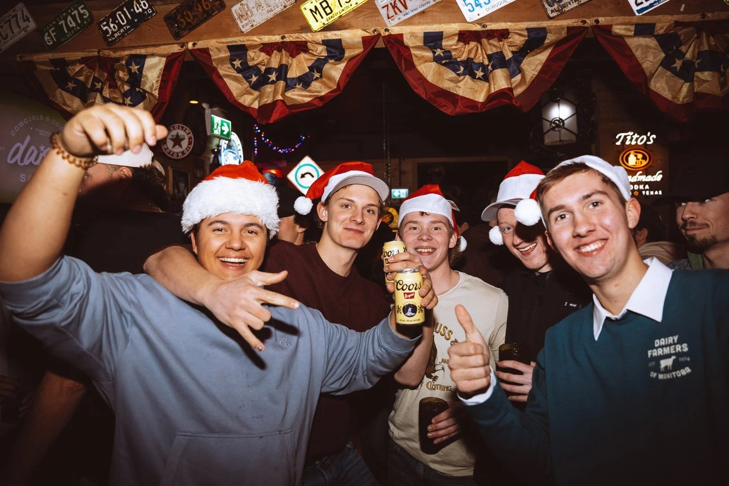 Swipe through to see who behaved this weekend. (Spoiler: absolutely no one😆)