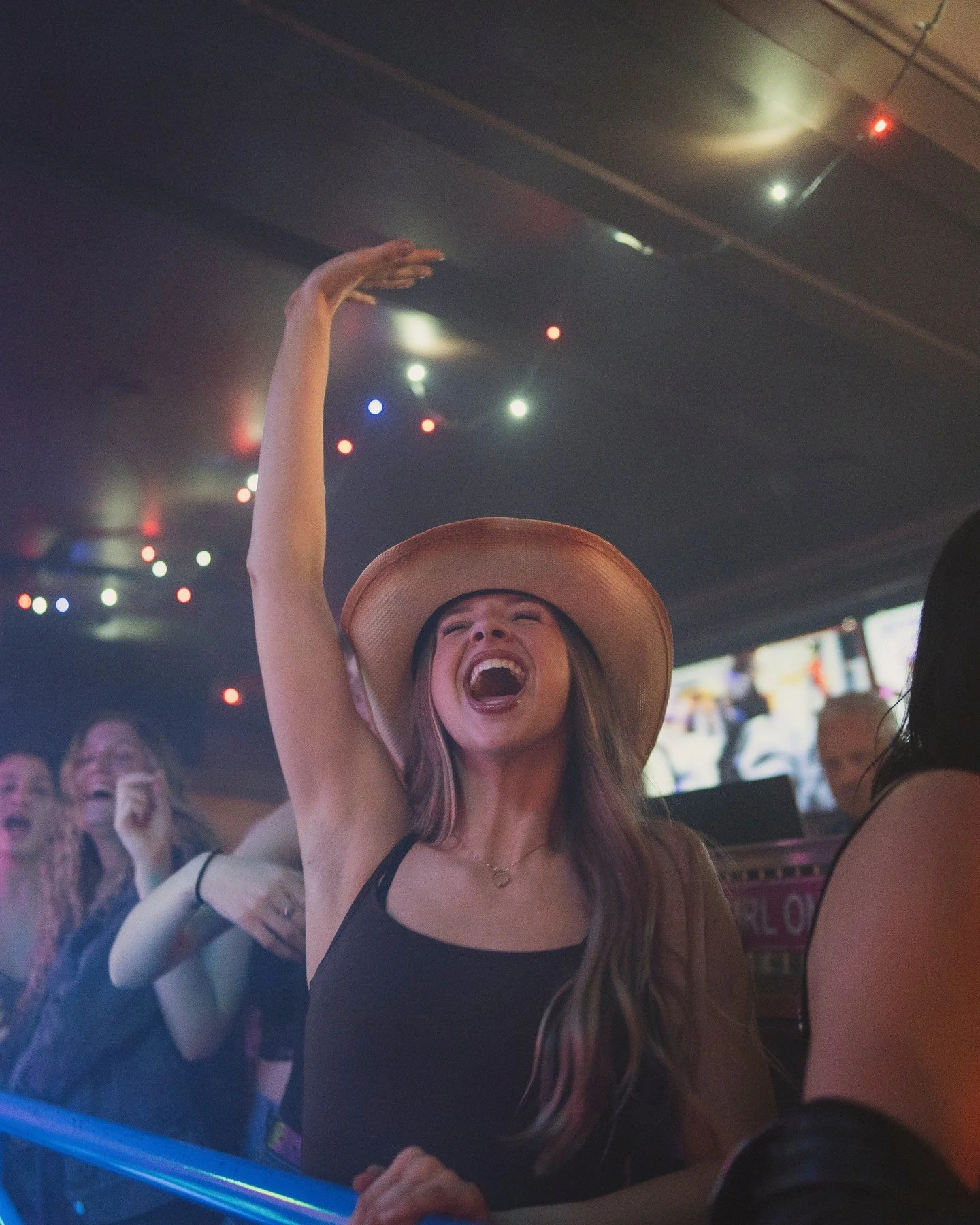 Hands up if you are going to Daisy&rsquo;s tonight! 🙌🤠