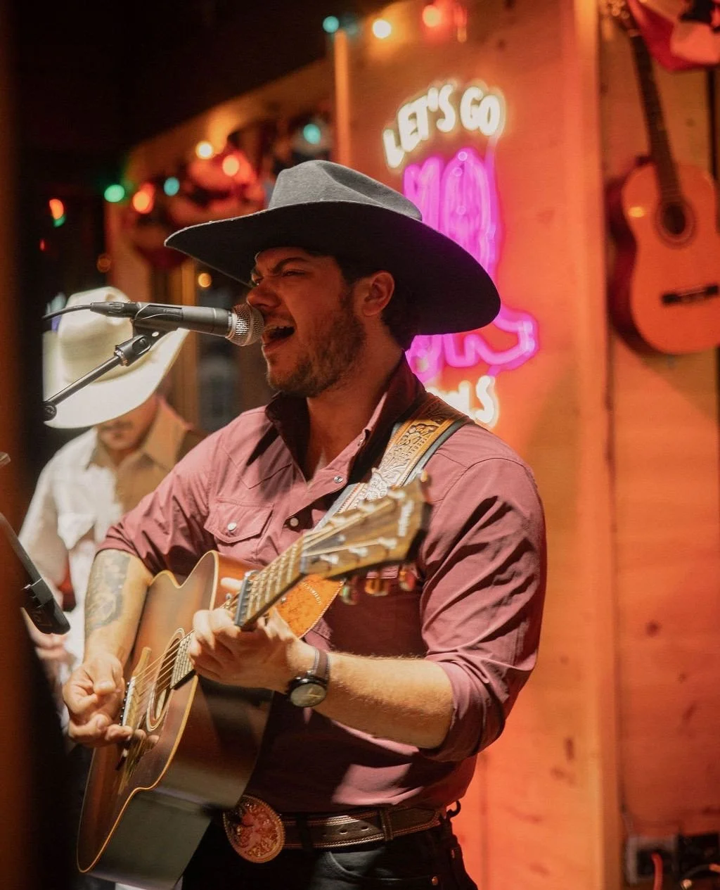 Scenes from the weekend at Daisy&rsquo;s 🤠🍻 10/10 energy as always