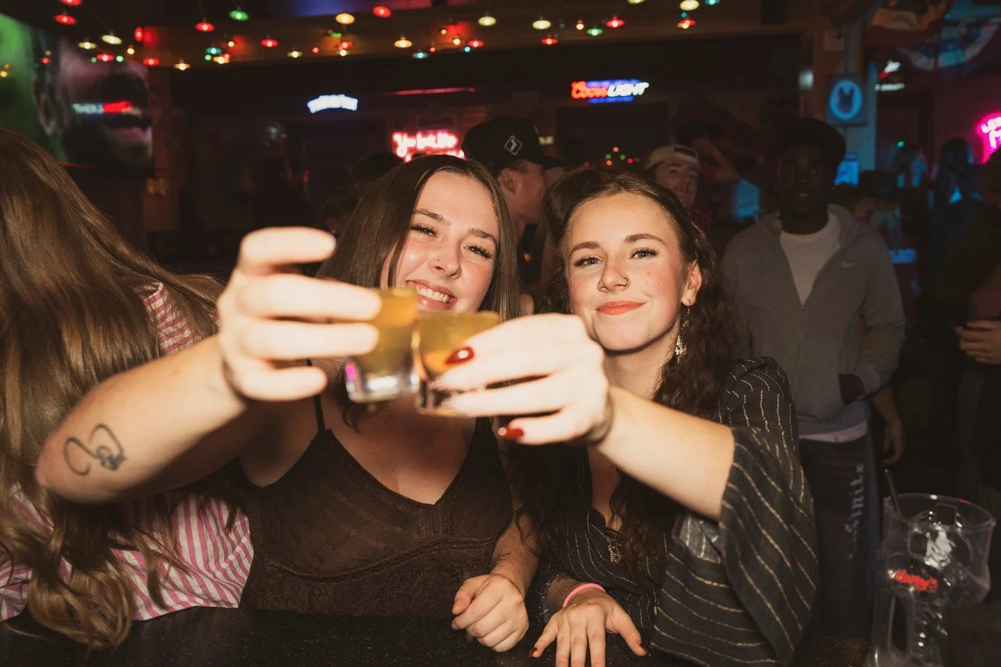 Well, cheers to another wild weekend at Daisy&rsquo;s. 🥂🤠⁠
⁠
Swipe through to see the highlights, and tag your crew if you made the cut! 👇⁠