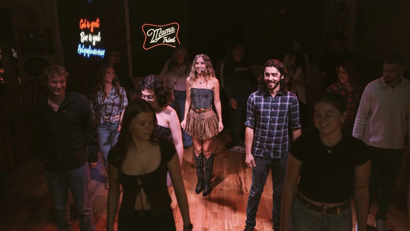 Another weekend in the books, and London brought the heat. 🤠⚡️⁠
⁠
Swipe through for the recap, and a huge shoutout to Madi Marie for holding down the floor and teaching everyone those step-by-step moves all night long!⁠
