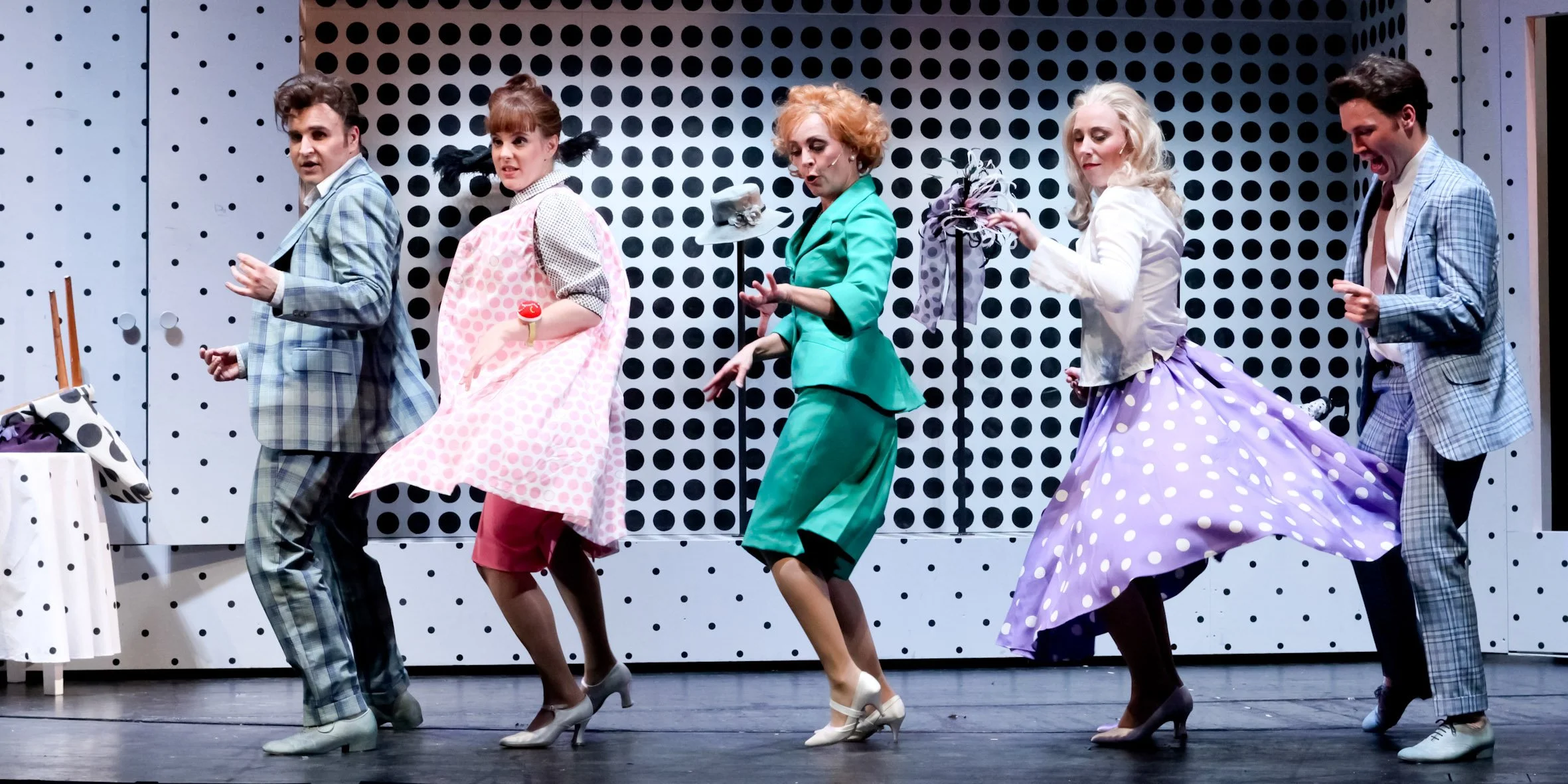 Hello-Dolly_119_(Foto_Andreas_Lander).jpg