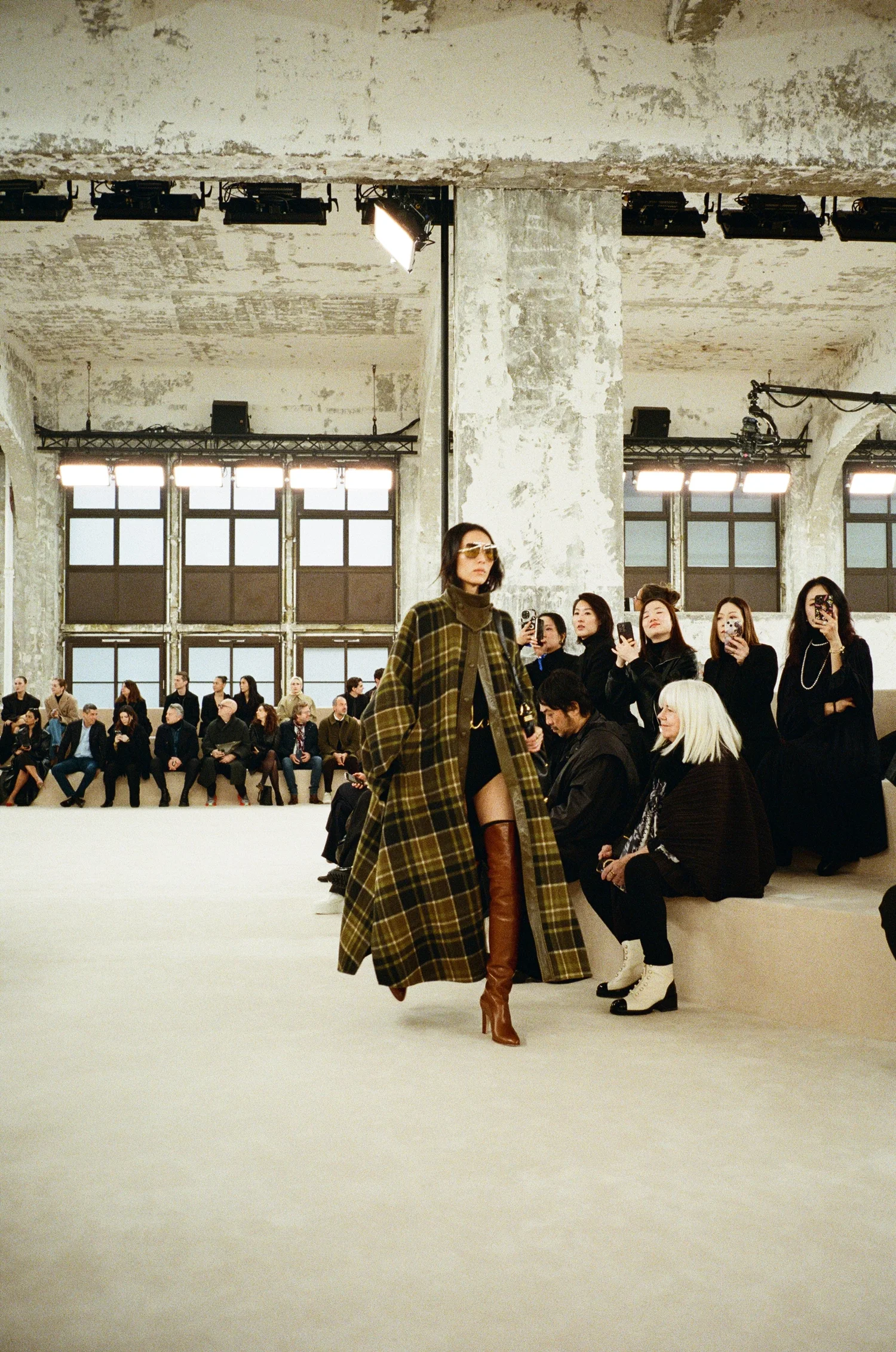 Chloé FW24 Show photo 19