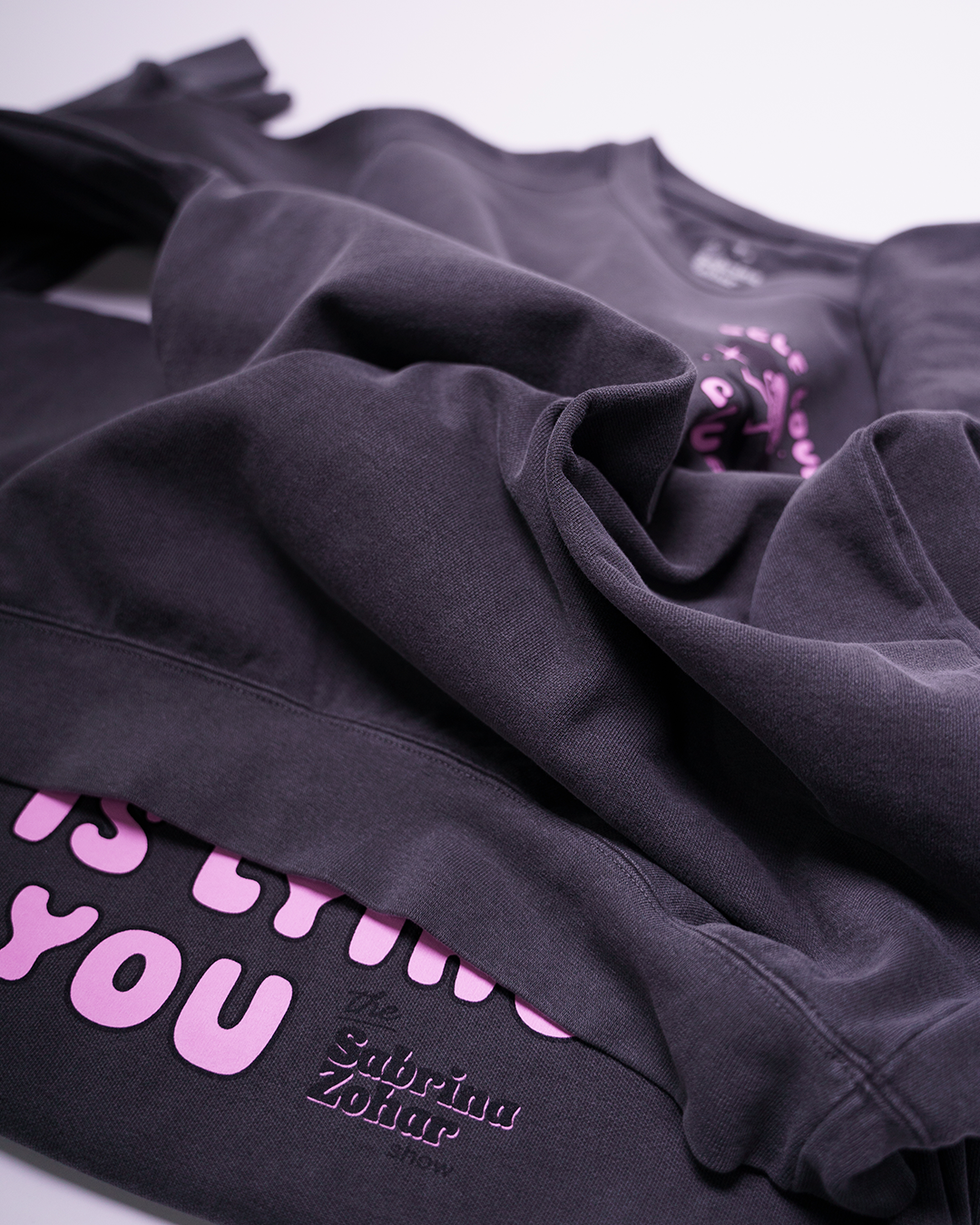 SWEATER PINK HEART 3.png