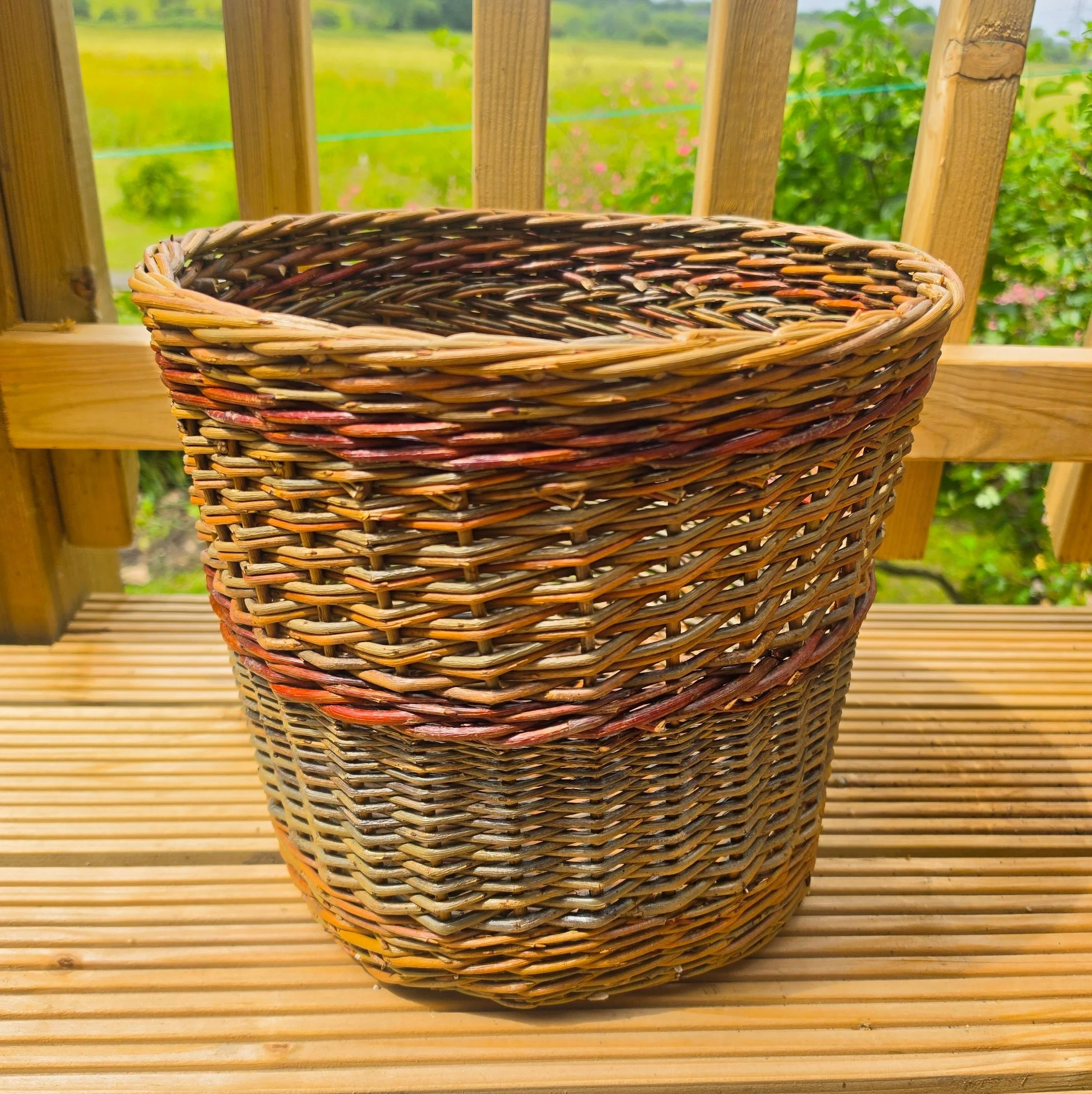 Make a Waste Paper Basket | Wed