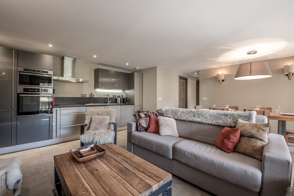 Living Room/Kitchen